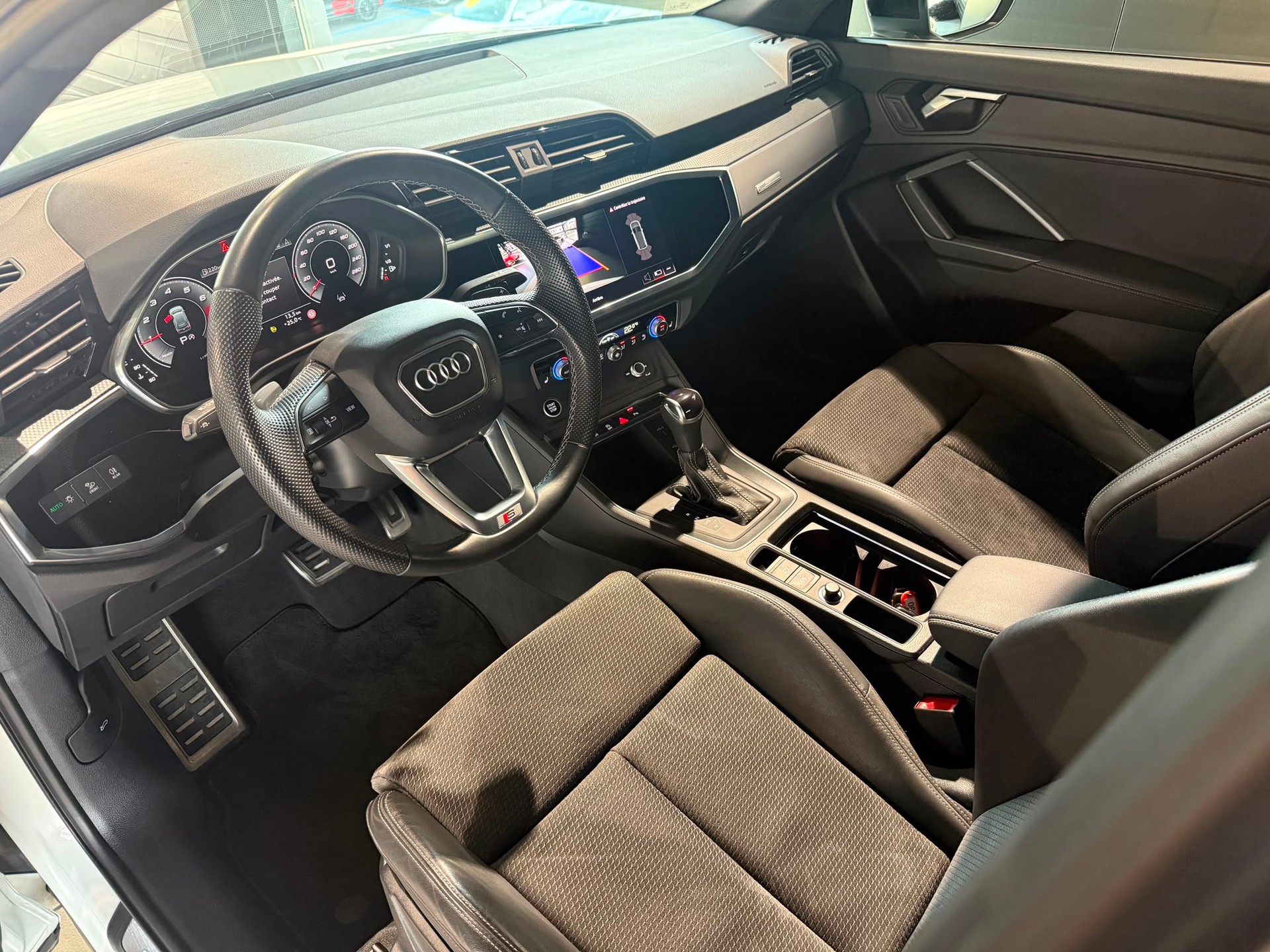 AUDI Q3 Sportback 35 TFSI S line Attraction S-tronic-image-9