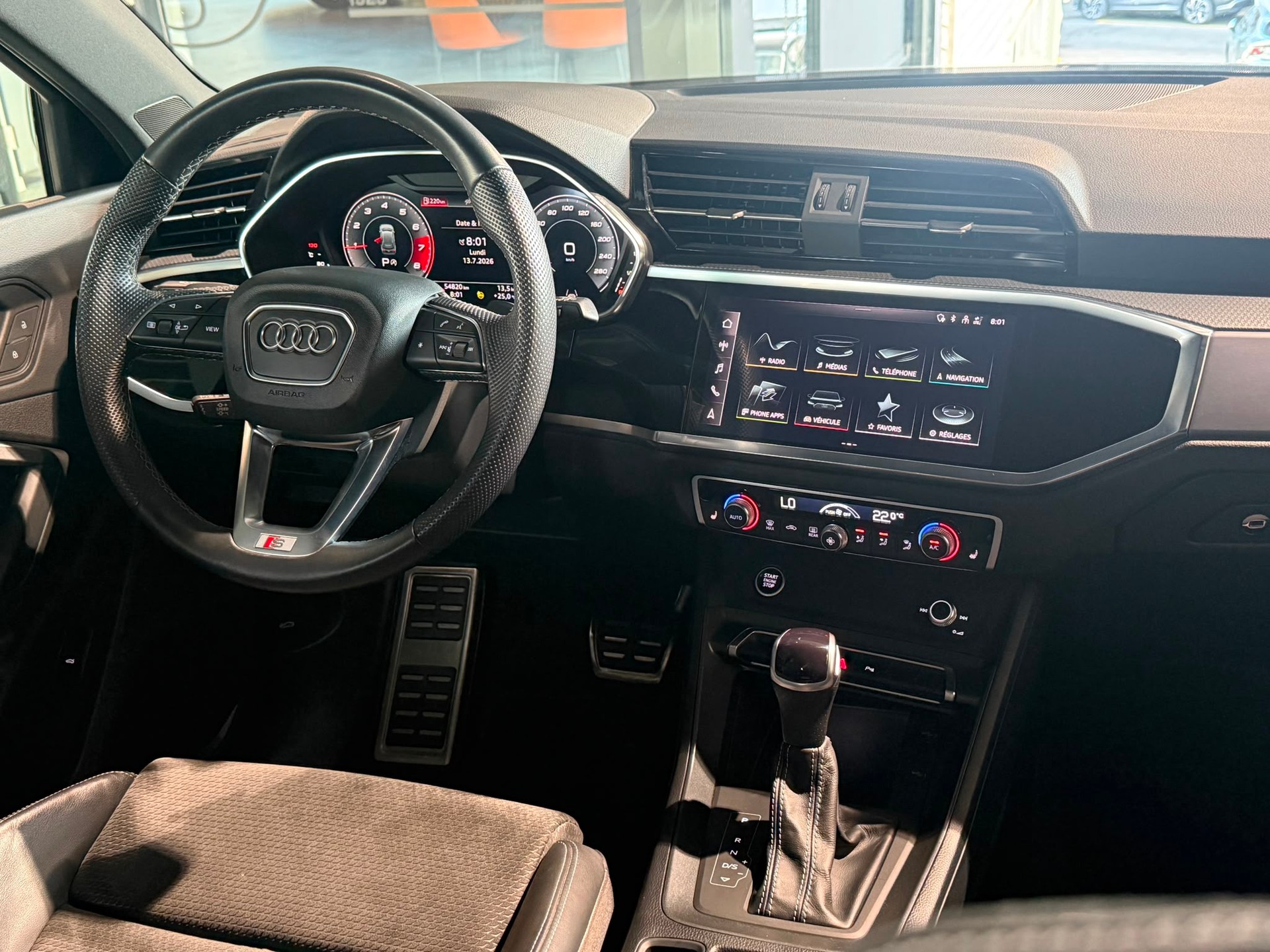AUDI Q3 Sportback 35 TFSI S line Attraction S-tronic-image-12