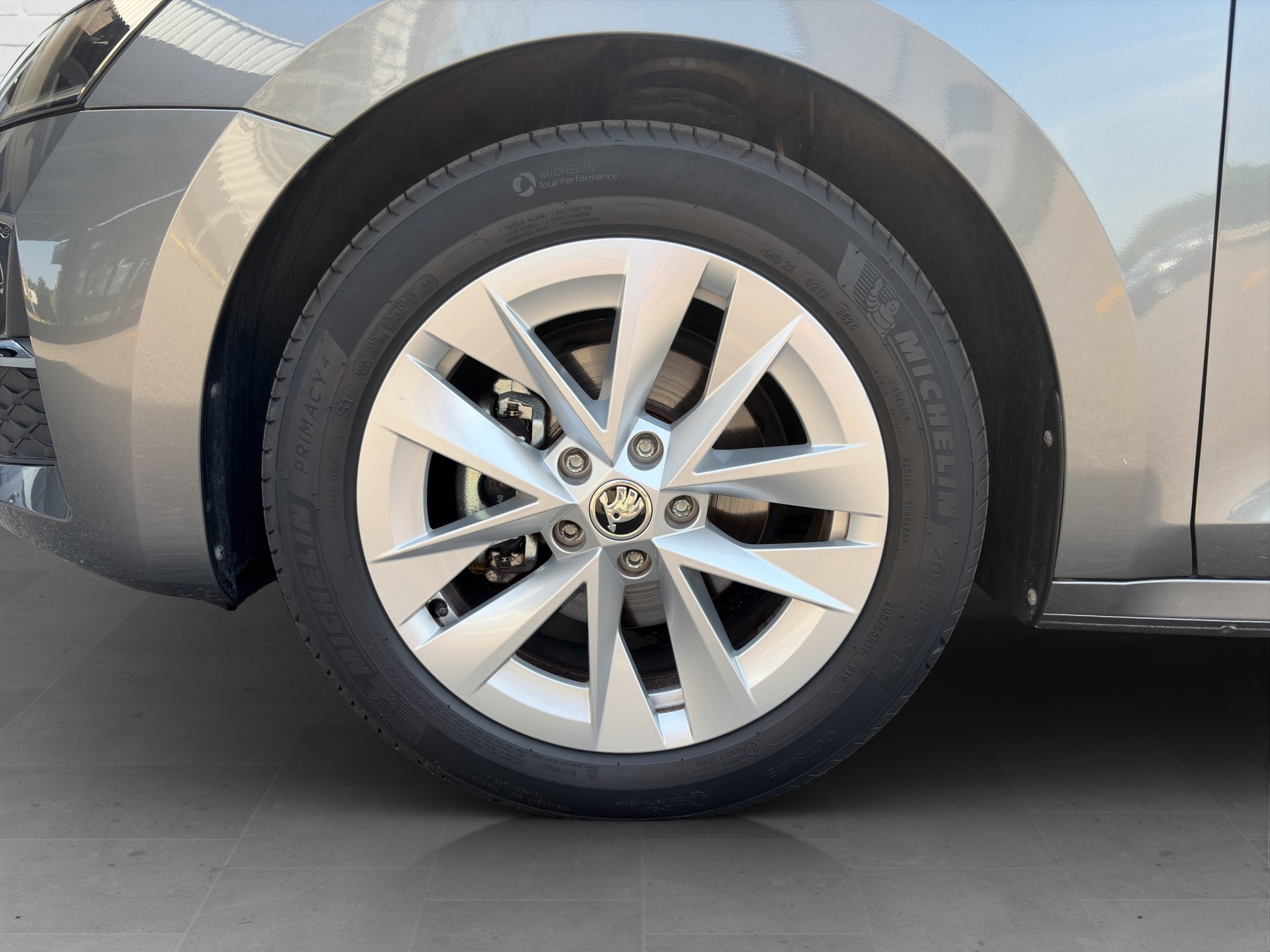SKODA Octavia Combi 1.5 TSI mHEV DSG Selection-image-9