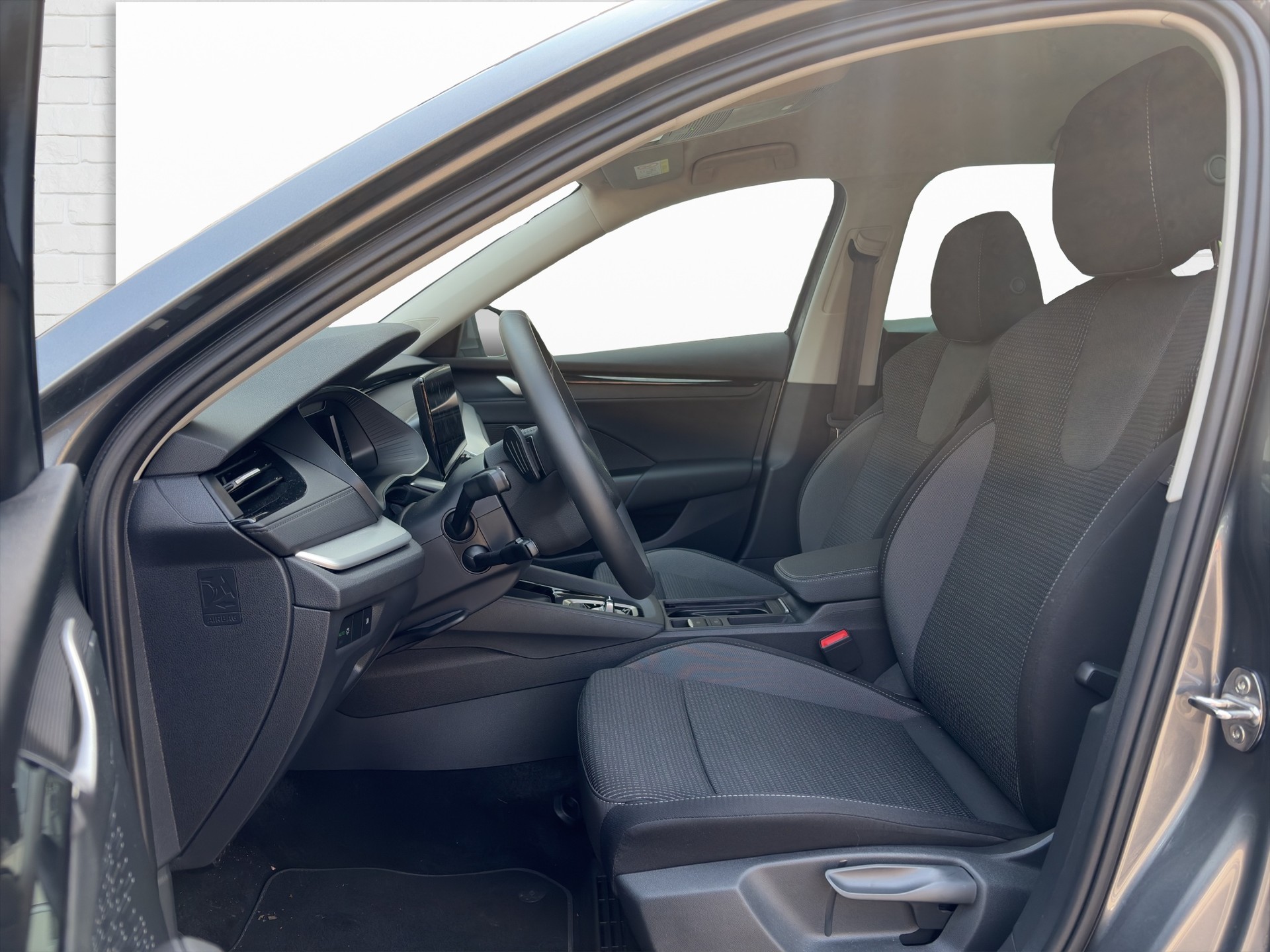 SKODA Octavia Combi 1.5 TSI mHEV DSG Selection-showroom-element-3