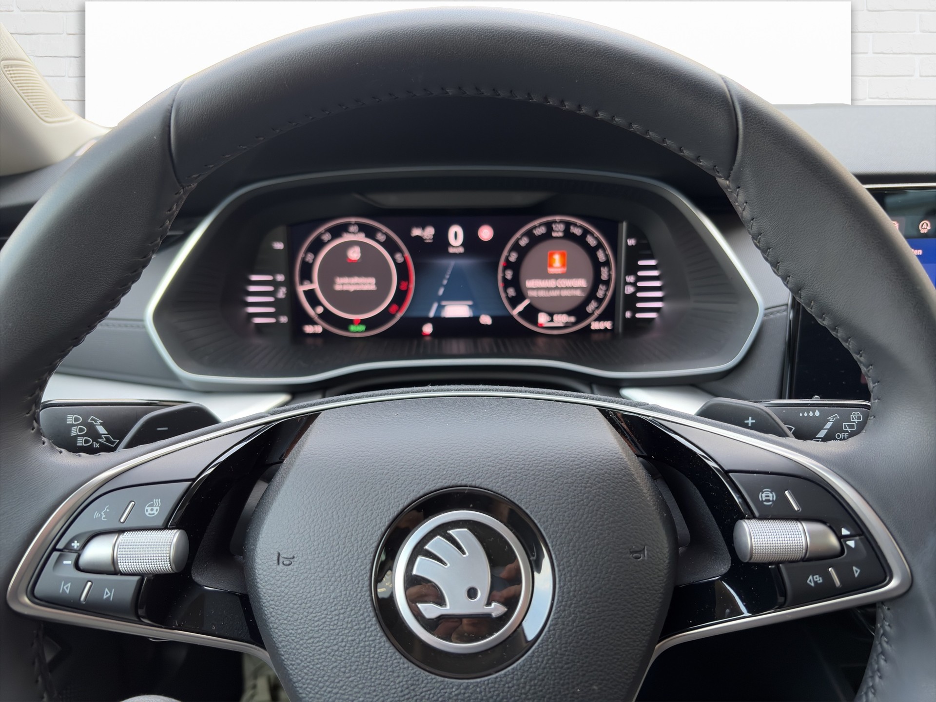 SKODA Octavia Combi 1.5 TSI mHEV DSG Selection-image-4