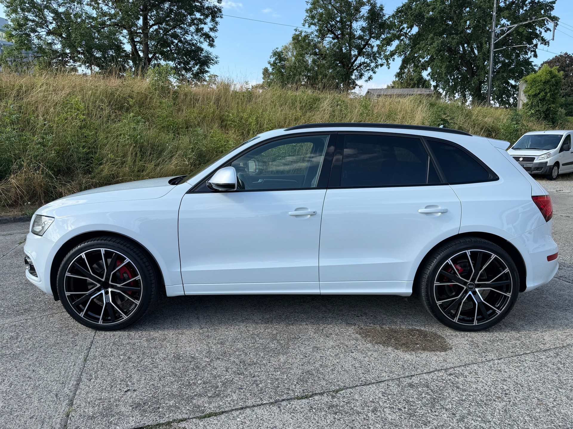 AUDI SQ5 3.0 TDI quattro tiptronic-showroom-element-1