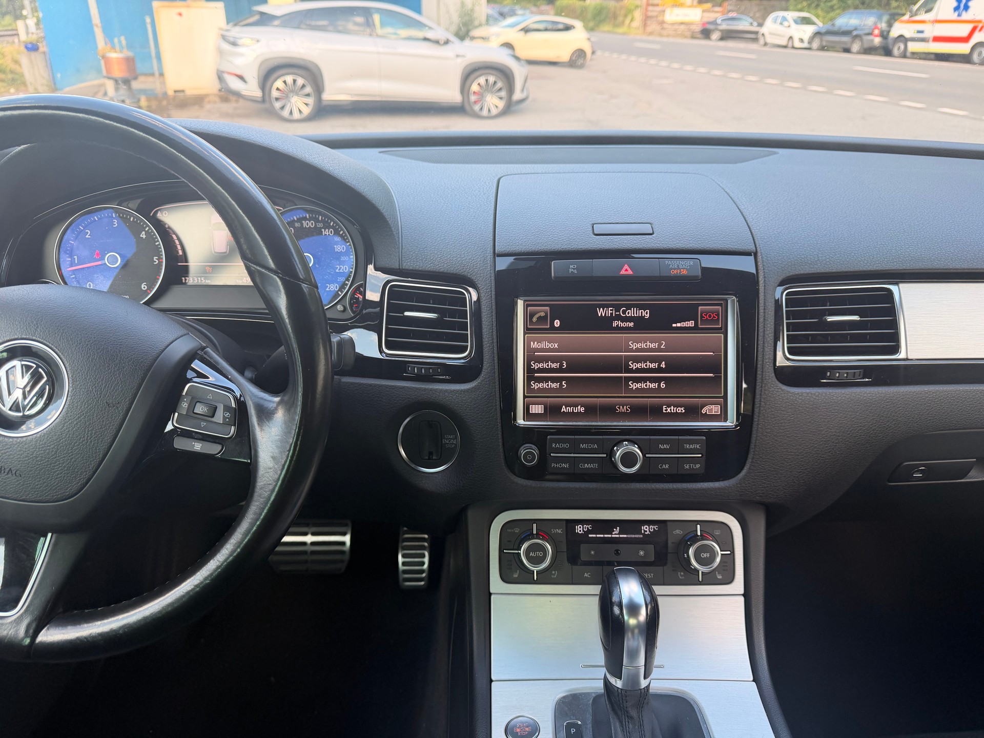VW Touareg 3.0 TDI BMT Edition X Tiptronic-showroom-element-3