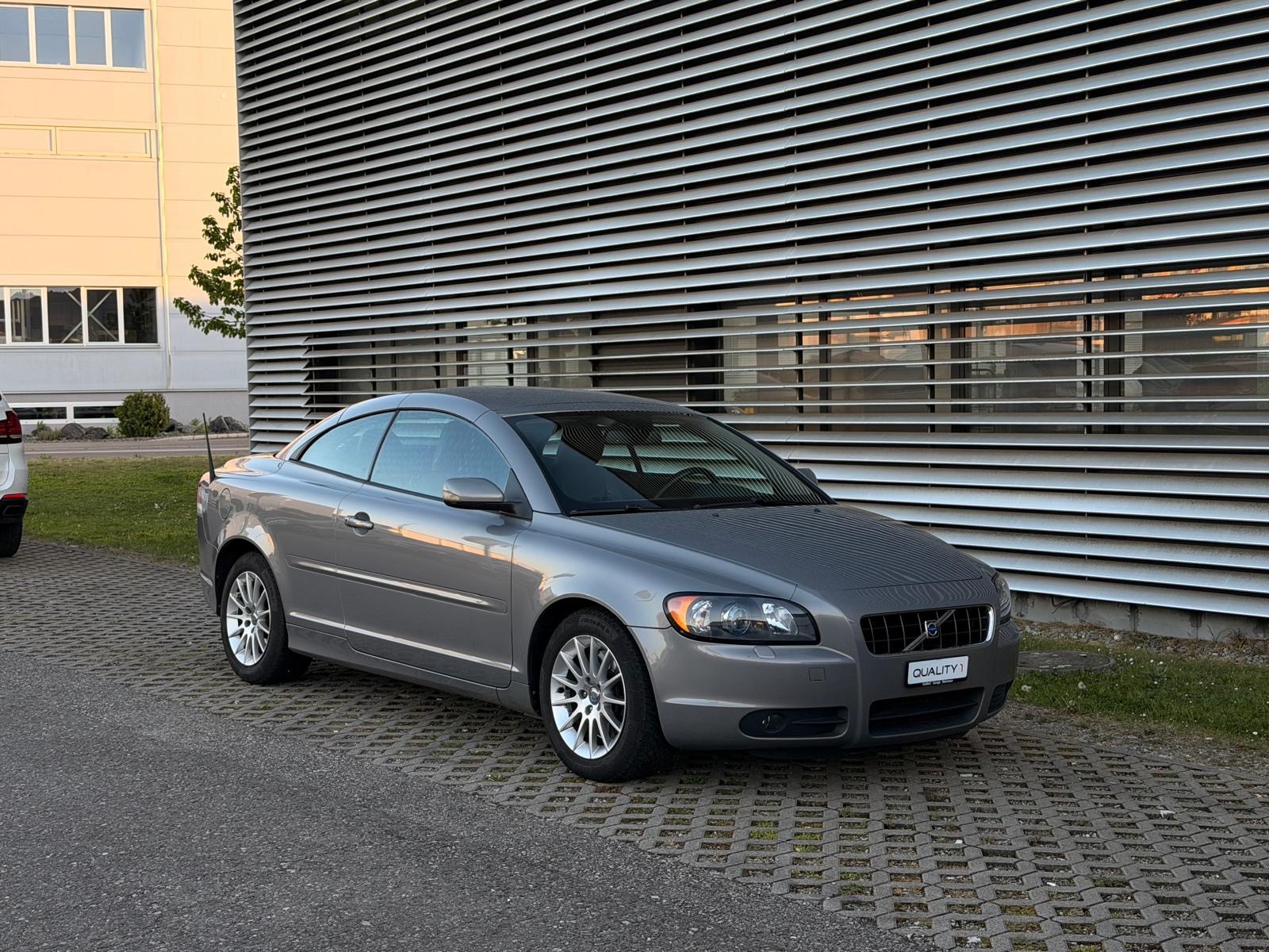 VOLVO C70 T5 Summum