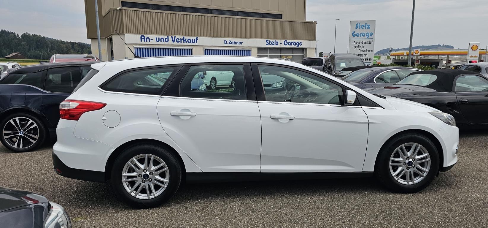 FORD Focus 1.6i VCT Titanium PowerShift-showroom-element-3