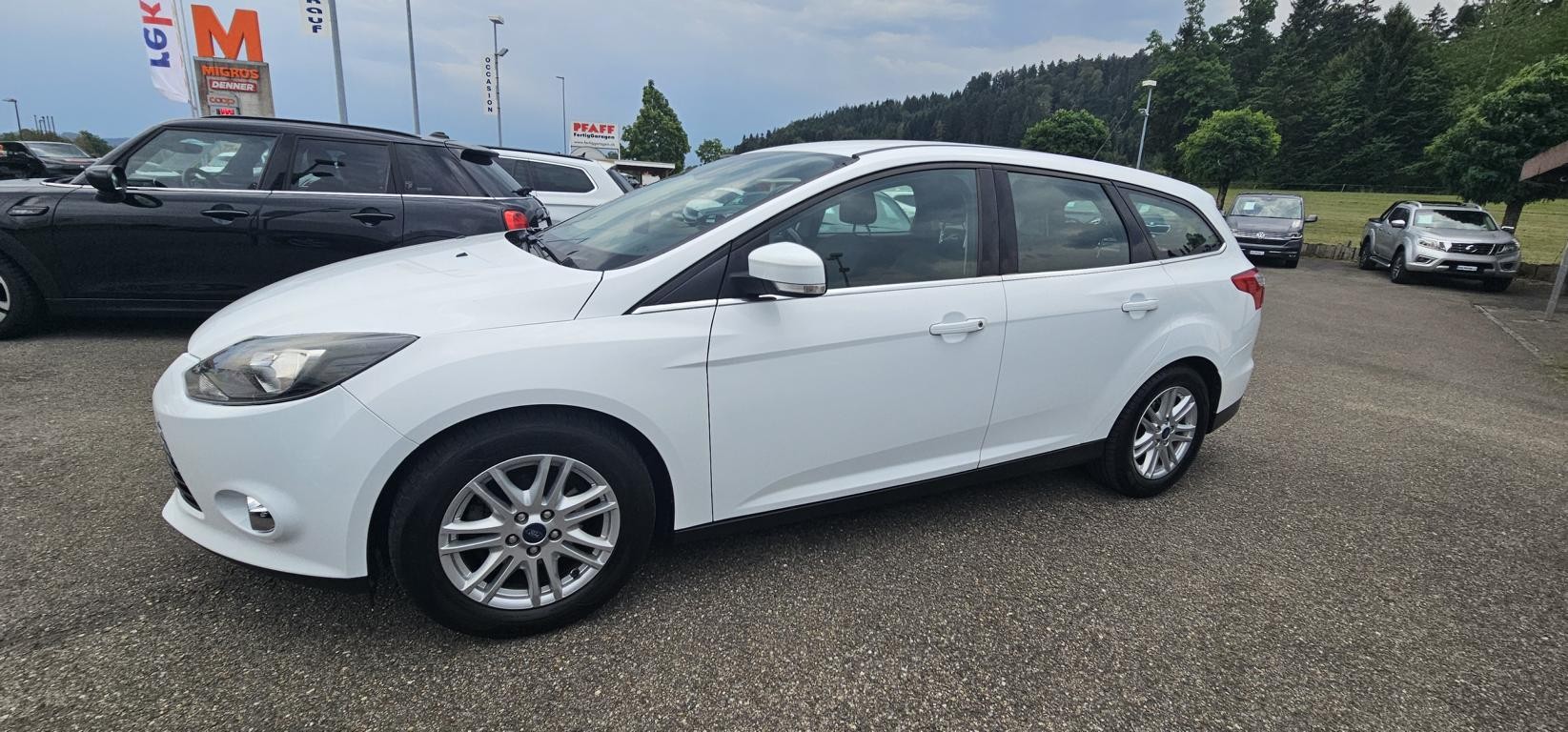 FORD Focus 1.6i VCT Titanium PowerShift-showroom-element-1