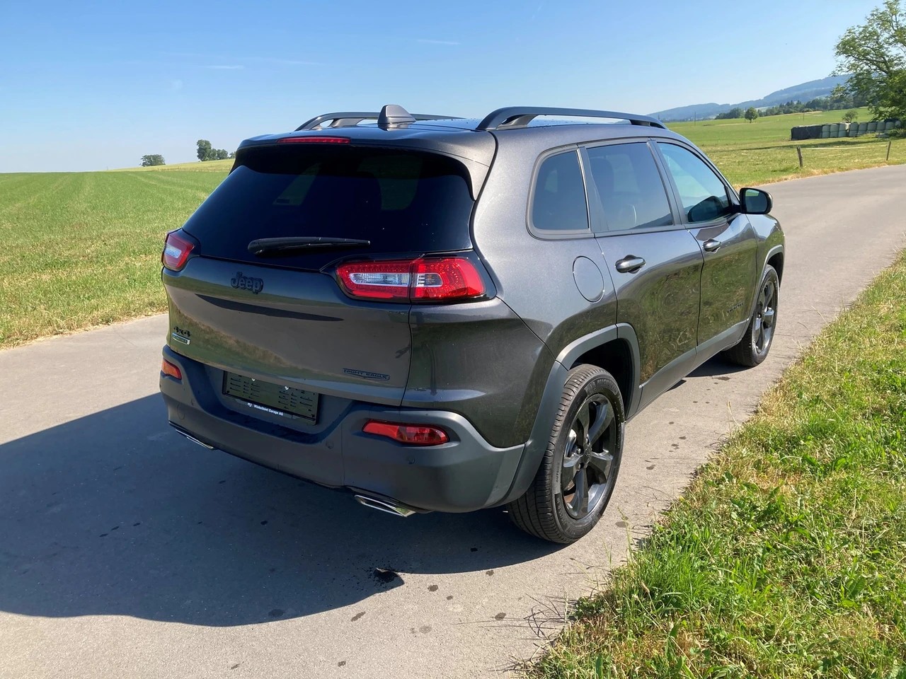 JEEP Cherokee 2.2TD Night Eagle AWD 9ATX AD-showroom-element-2
