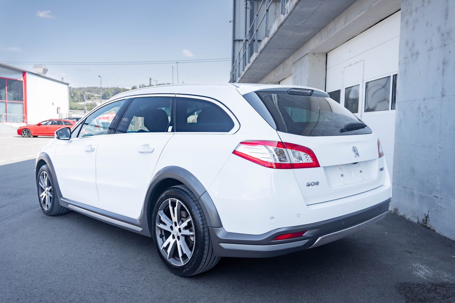 PEUGEOT 508 RXH 2.0 HDI Hybrid4 ETG6-showroom-element-3