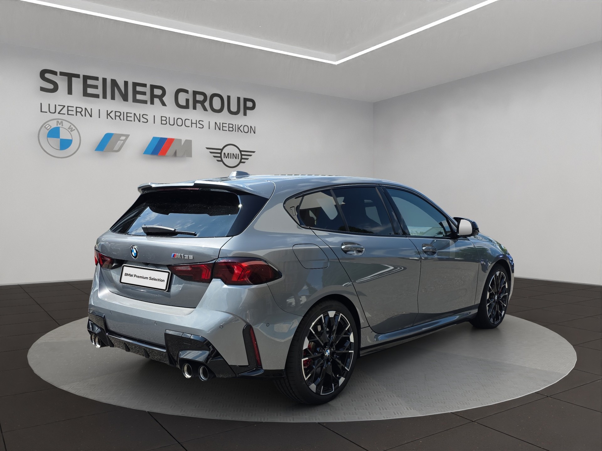 BMW M135 xDrive M Sport Pro-showroom-element-3