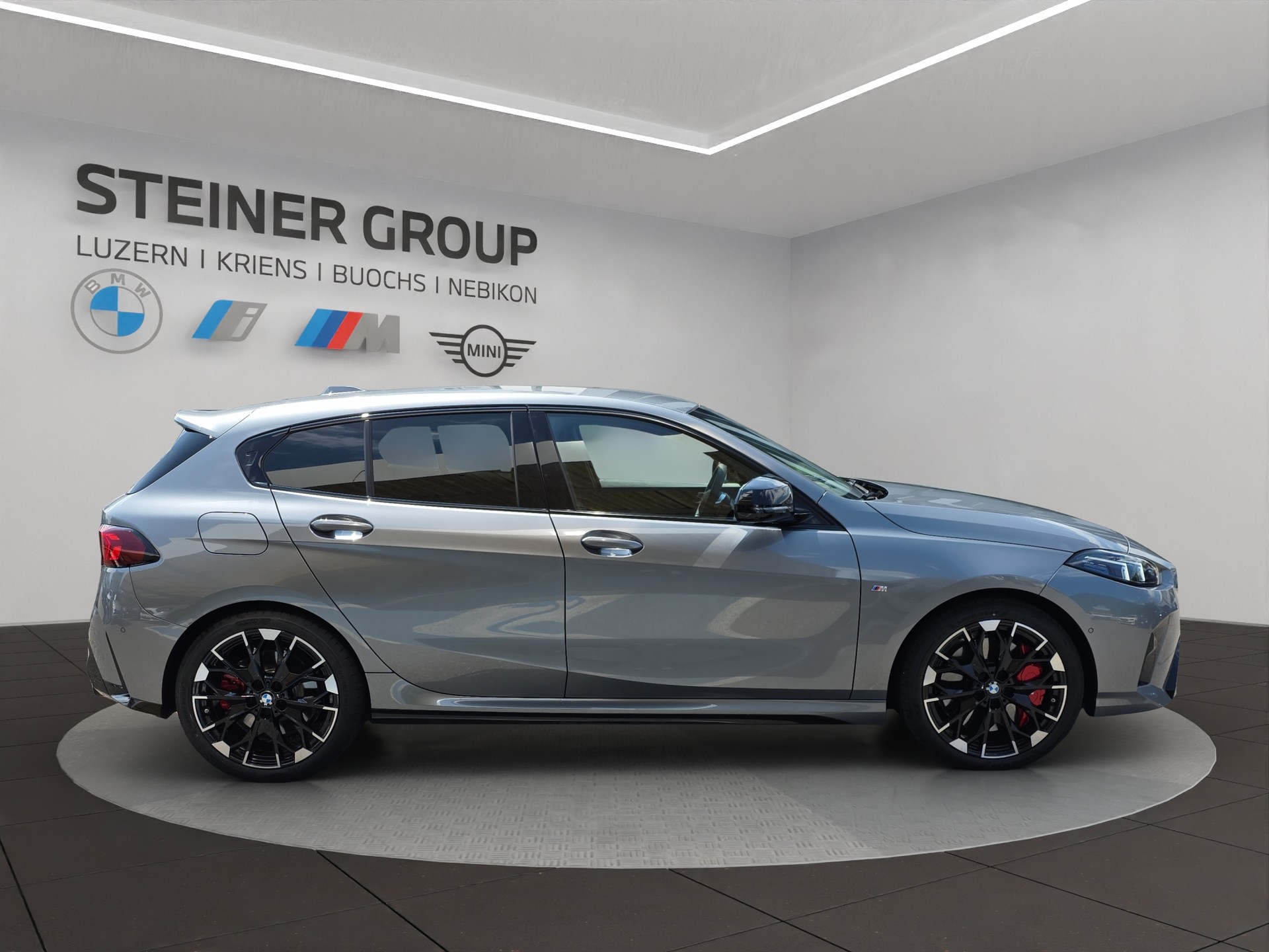 BMW M135 xDrive M Sport Pro-showroom-element-2