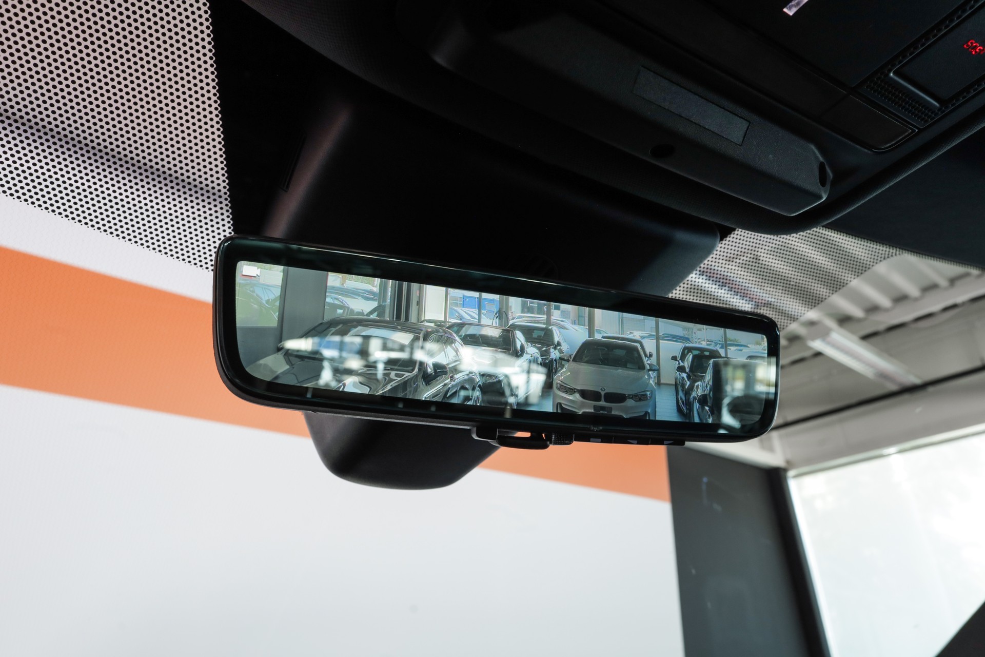 LAND ROVER Range Rover Evoque R-Dynamic P 300 HSE AT9-image-12