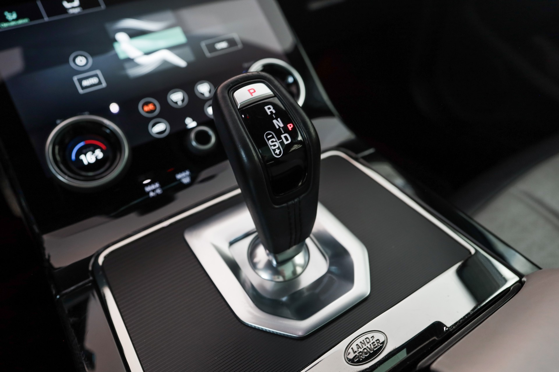 LAND ROVER Range Rover Evoque R-Dynamic P 300 HSE AT9-image-20
