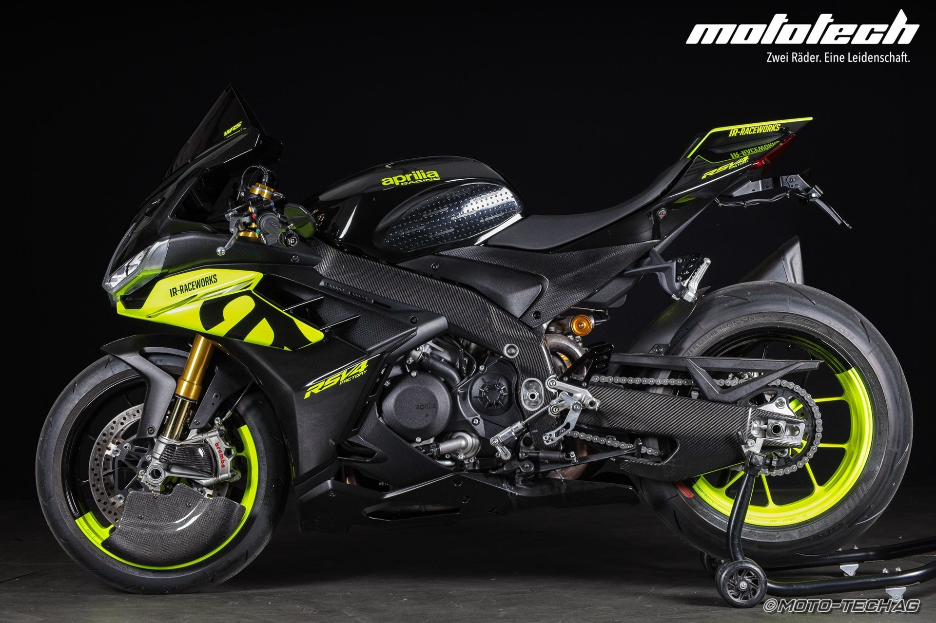 APRILIA RSV4 1100 Factory-image-4