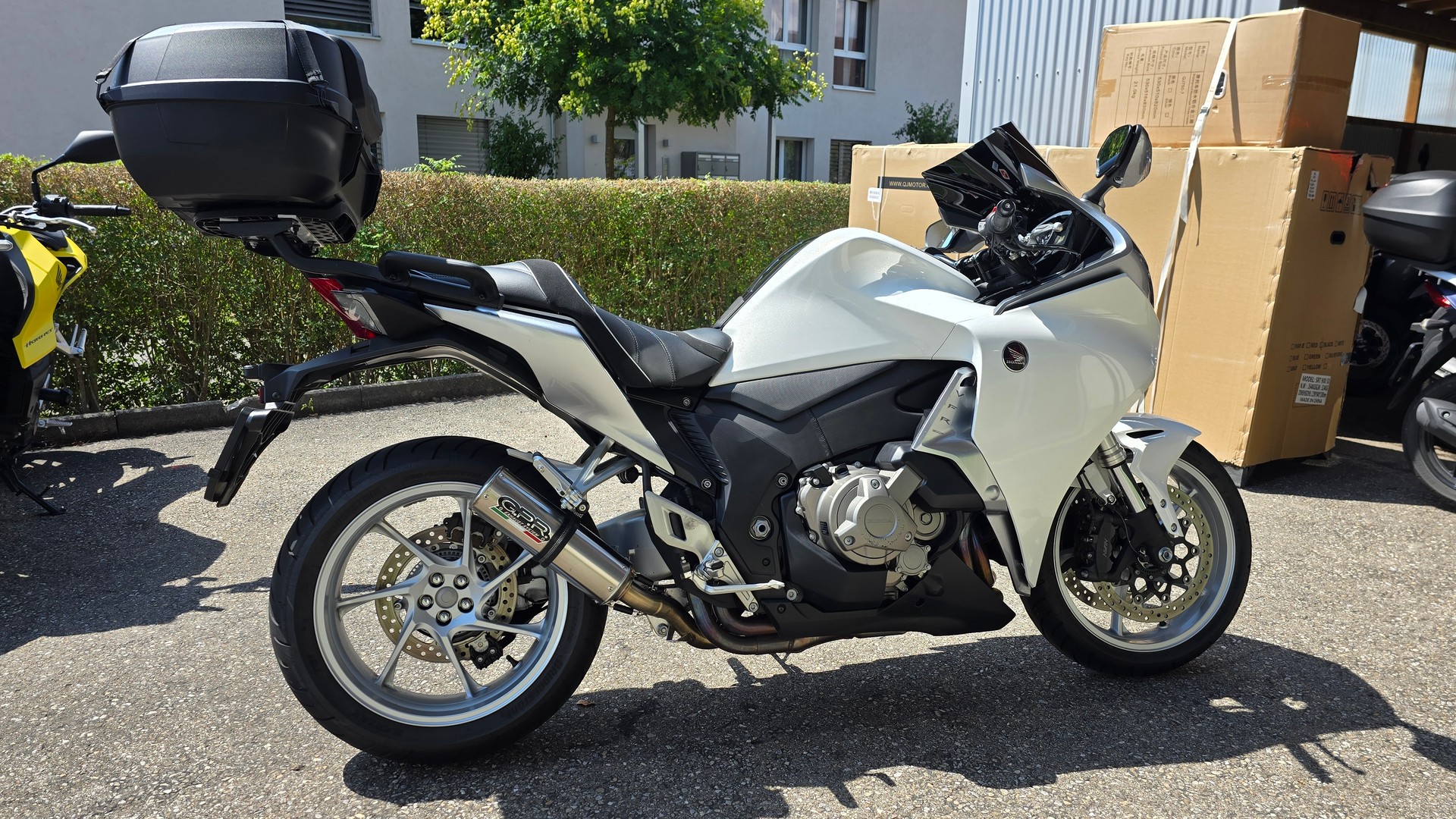 HONDA VFR 1200 FD DTC-image-2
