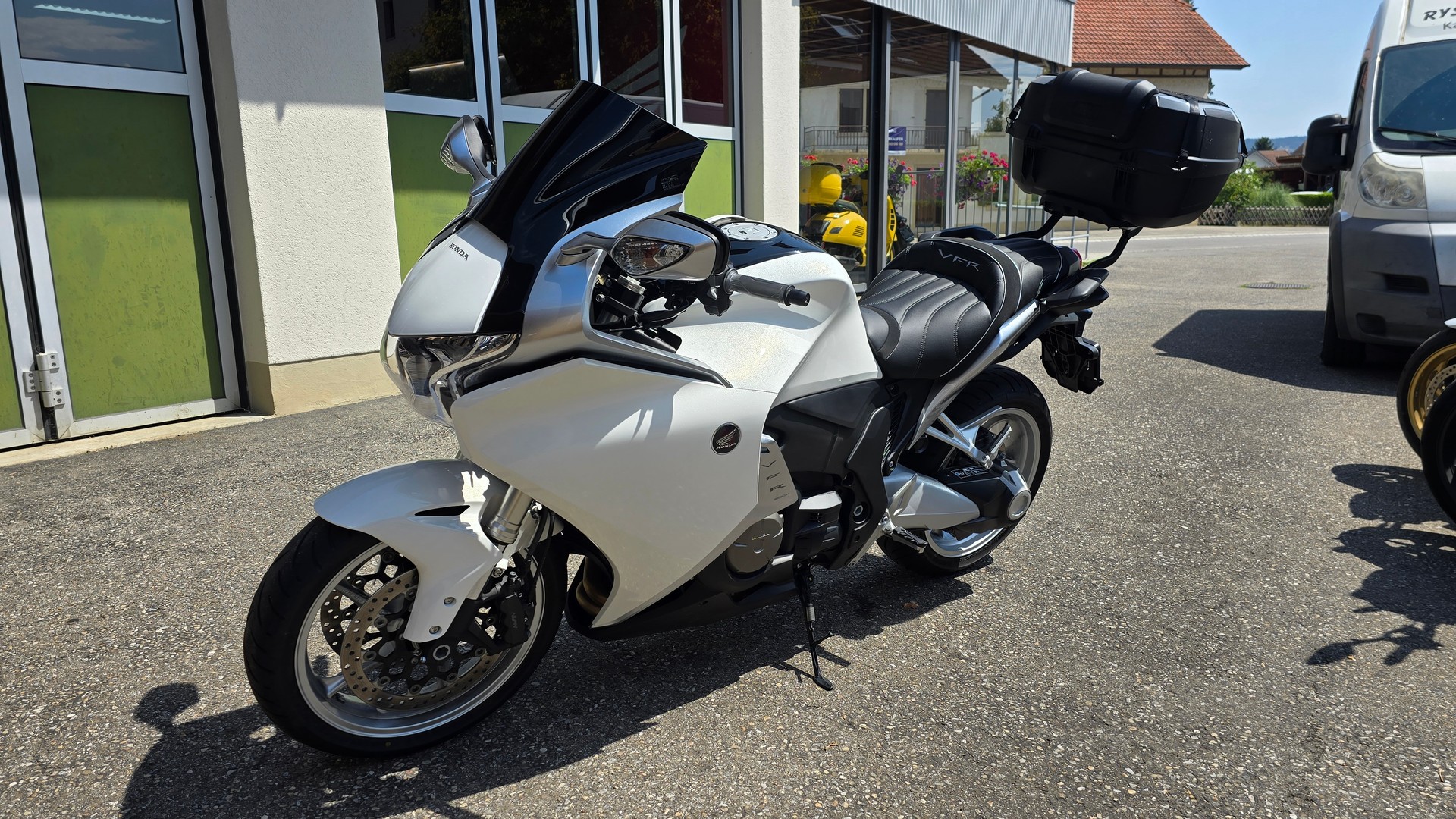 HONDA VFR 1200 FD DTC