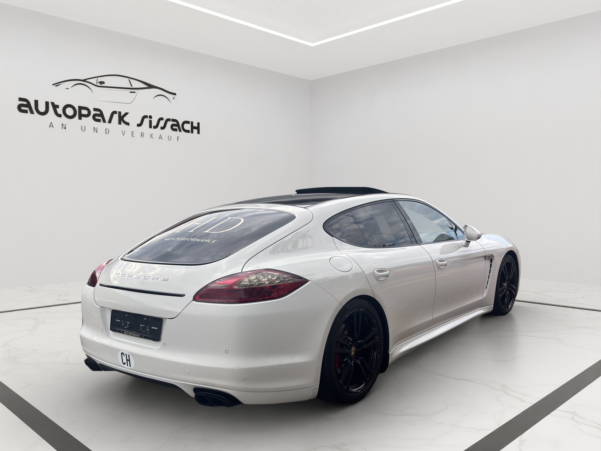 PORSCHE Panamera 4S 4.8 PDK-image-4