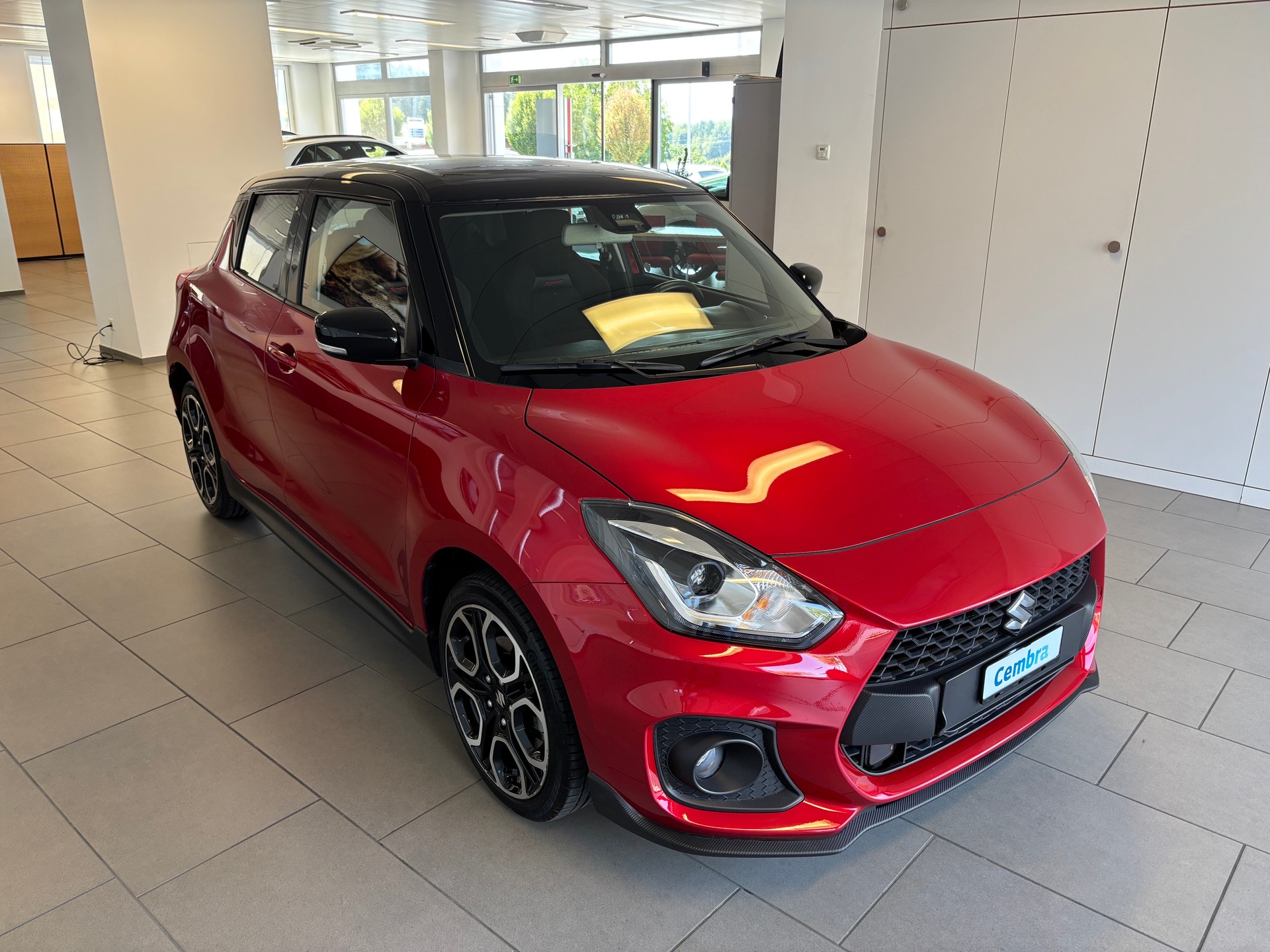 SUZUKI Swift Sport 1.4i 16V Compact Top Hybrid-showroom-element-1
