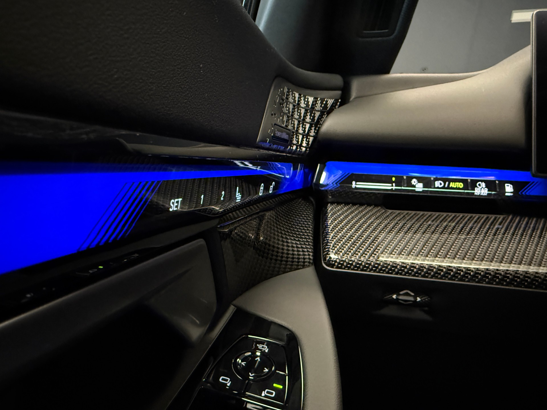 BMW M5 xDrive Touring-image-10