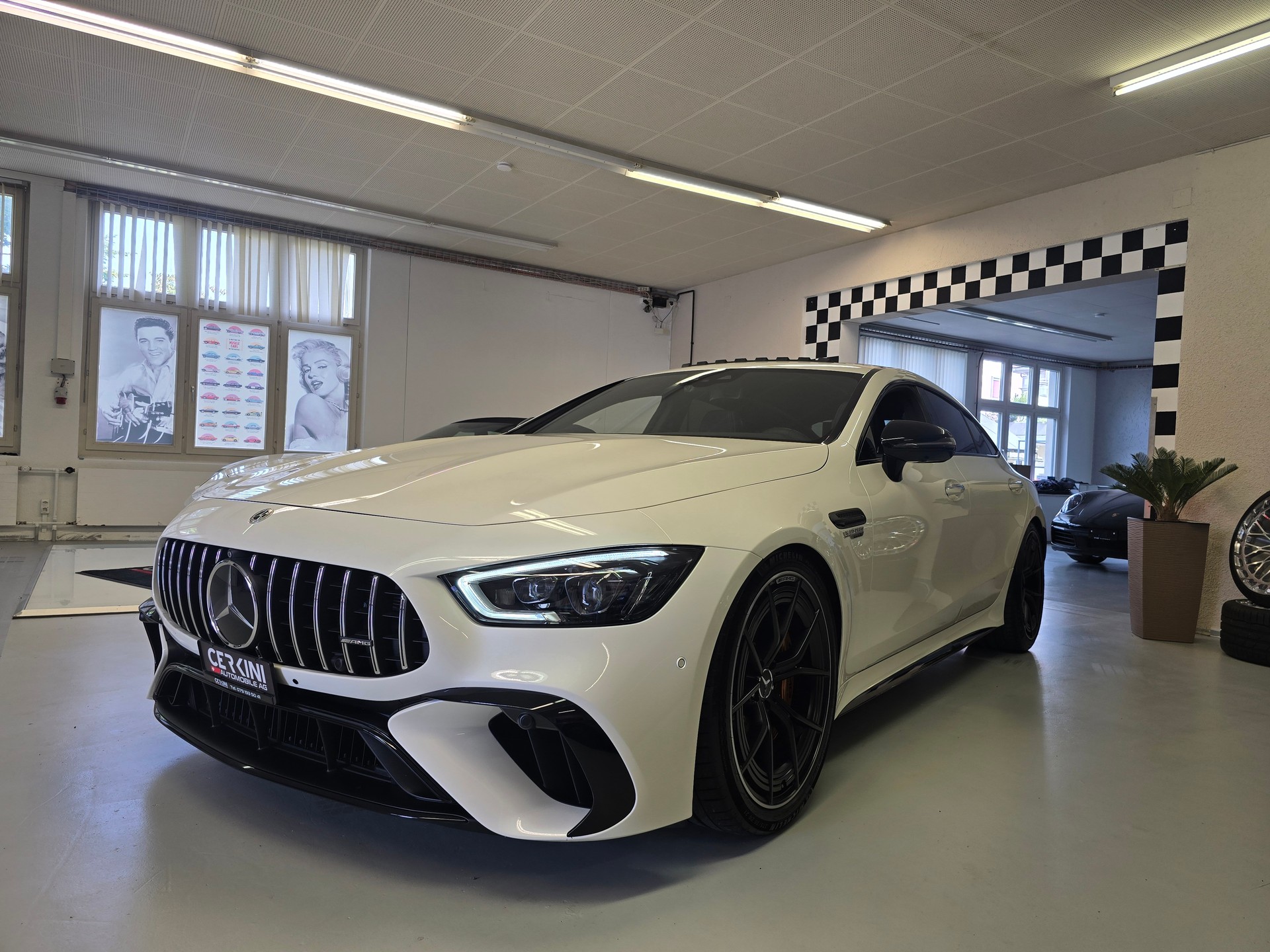 MERCEDES-BENZ AMG GT 4 63 S 4Matic+ E Performance MCT-showroom-element-3