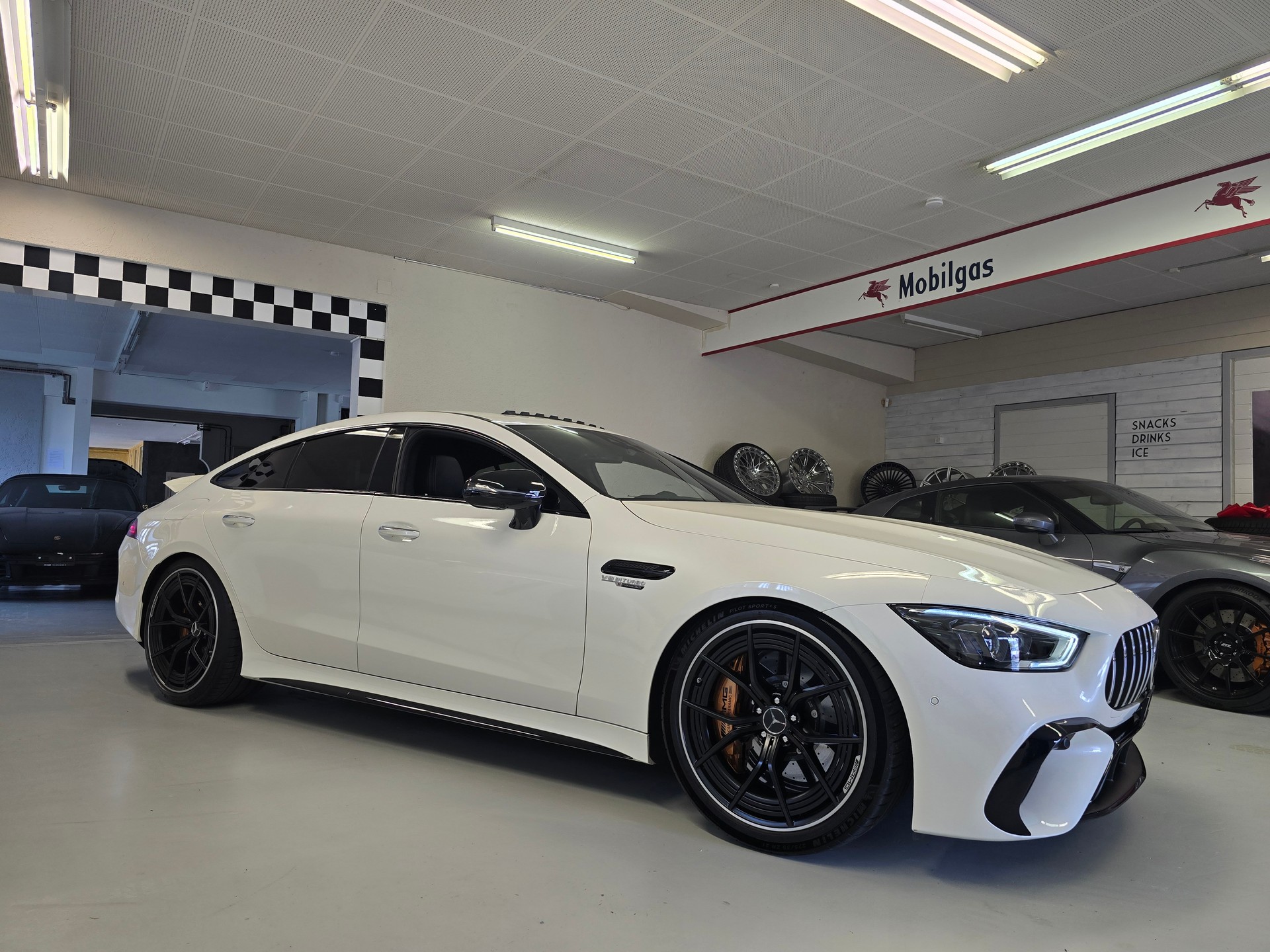 MERCEDES-BENZ AMG GT 4 63 S 4Matic+ E Performance MCT