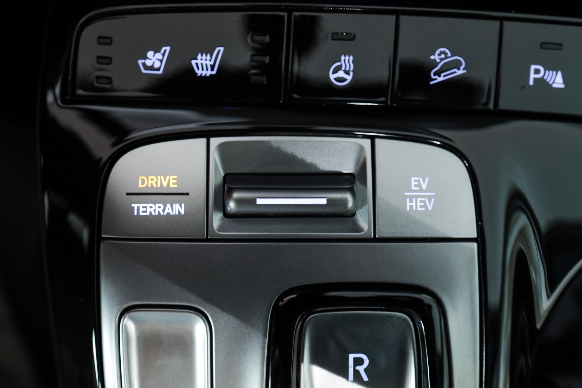 HYUNDAI Tucson 1.6 TGDI PHEV Vertex 4WD Skyroof-image-16