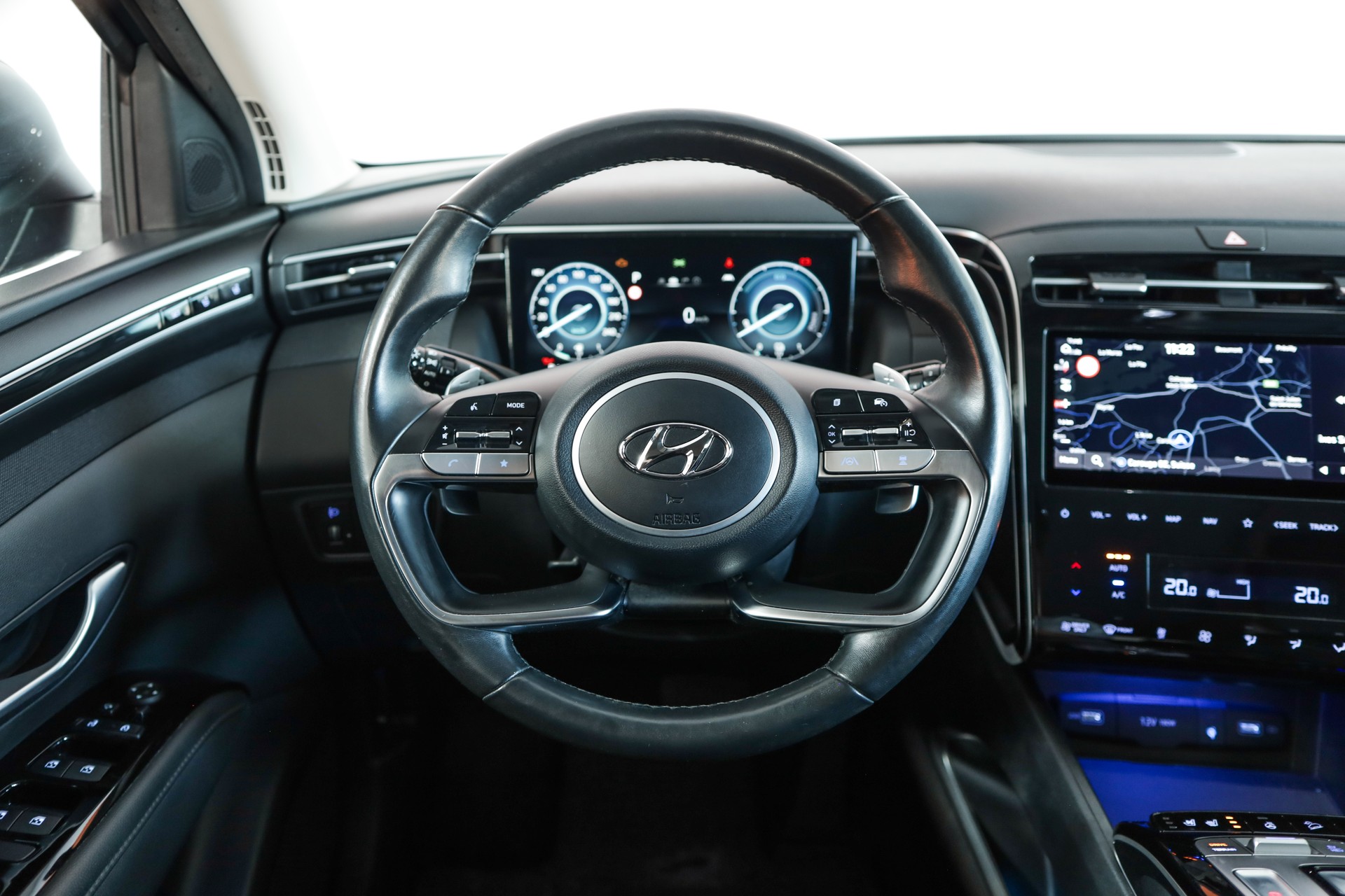 HYUNDAI Tucson 1.6 TGDI PHEV Vertex 4WD Skyroof-image-11