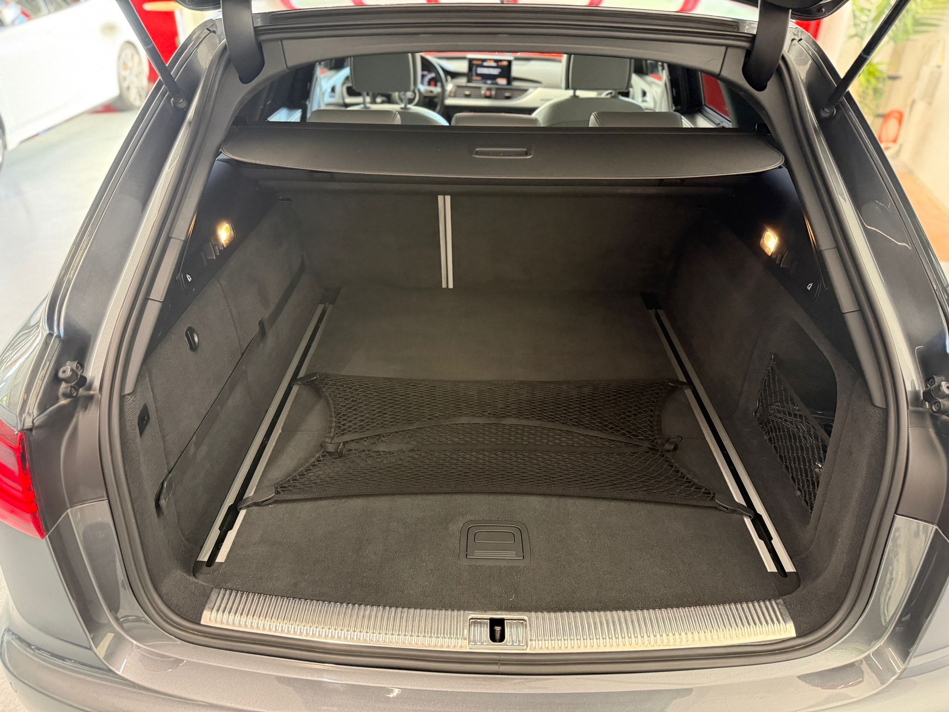 AUDI A6 Avant 3.0 TDI V6 quattro S-tronic-image-17