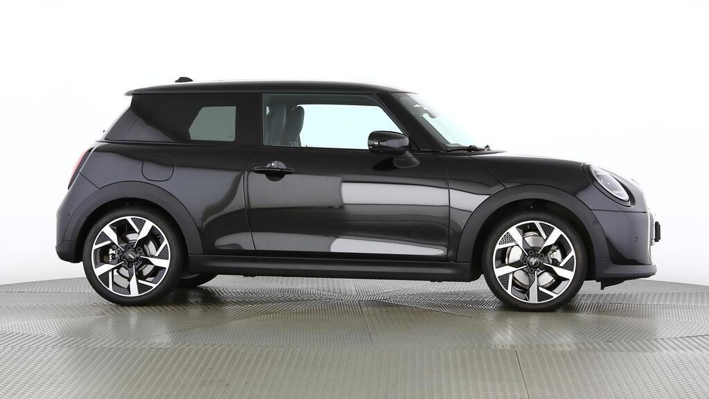 MINI Cooper C (3d)-showroom-element-2