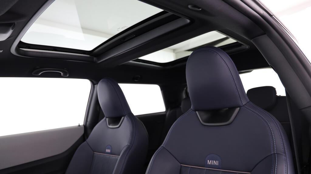 MINI Cooper C (3d)-image-17