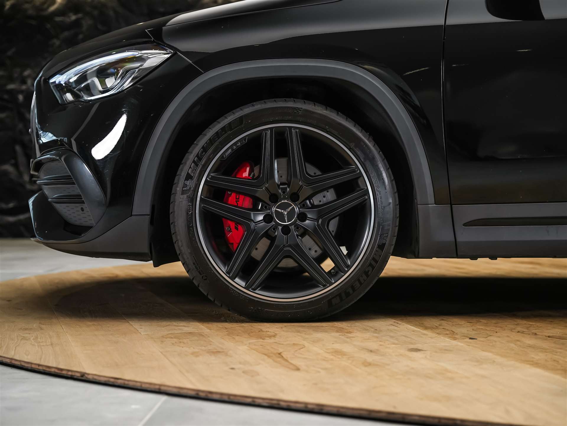 MERCEDES-BENZ GLA 35 AMG 4Matic 8G-Speedshift DCT *ALL BLACK*AHK*Ambientebeleuchtung*-image-16