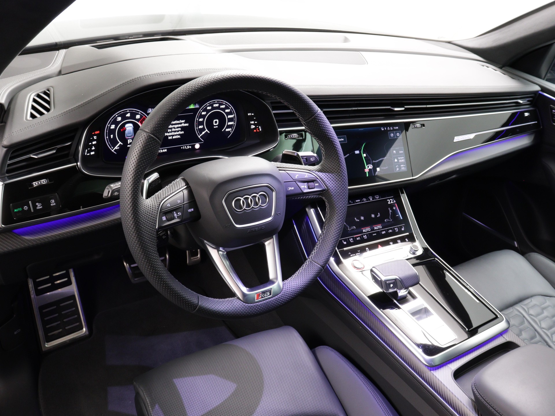AUDI RS Q8 4.0 V8 TFSI quattro T-Tronic-image-7