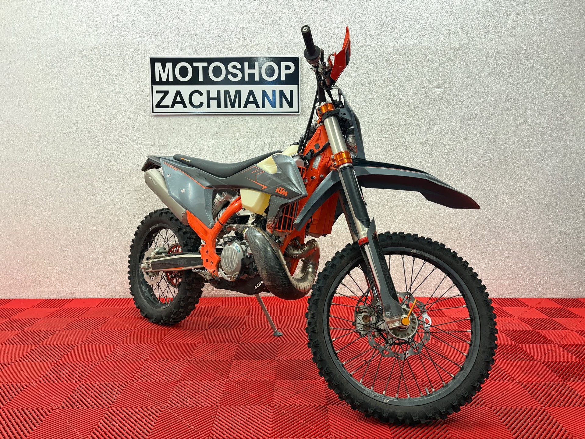 KTM 300 EXC-image-1