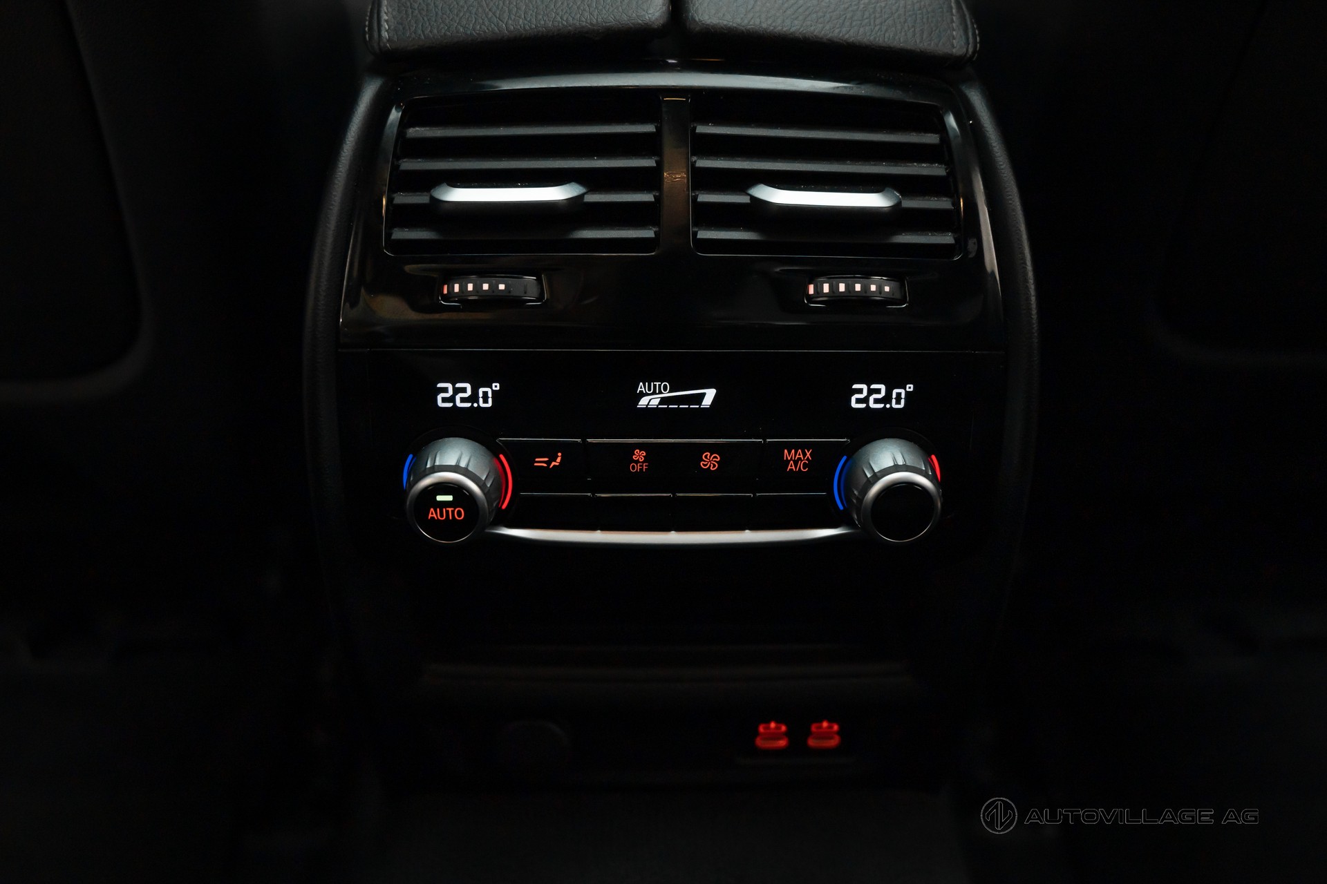 BMW 545e xDrive Pure M Sport Steptronic-image-10