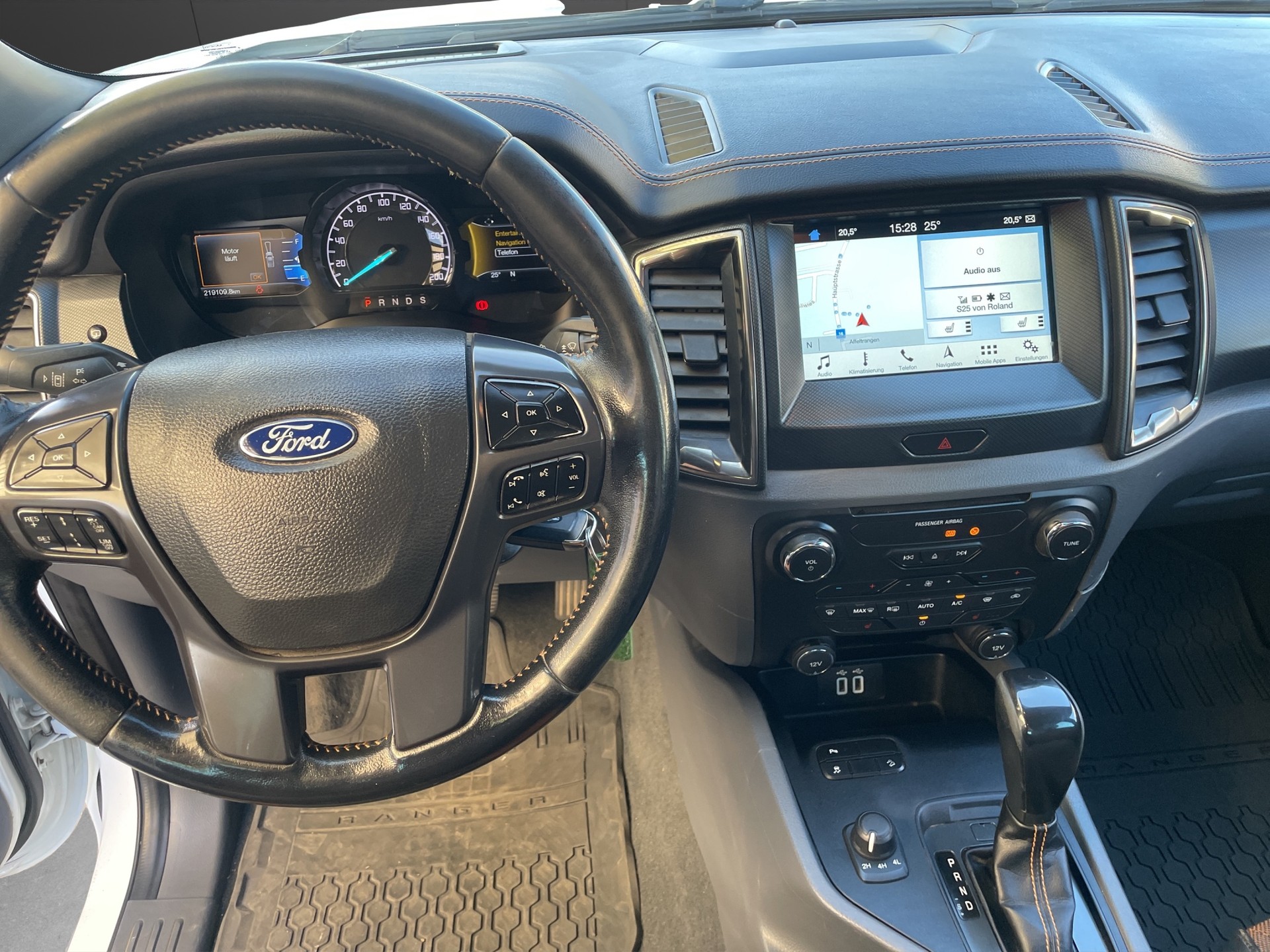 FORD Ranger Wildtrak 3.2 TDCi 4x4 A-image-9