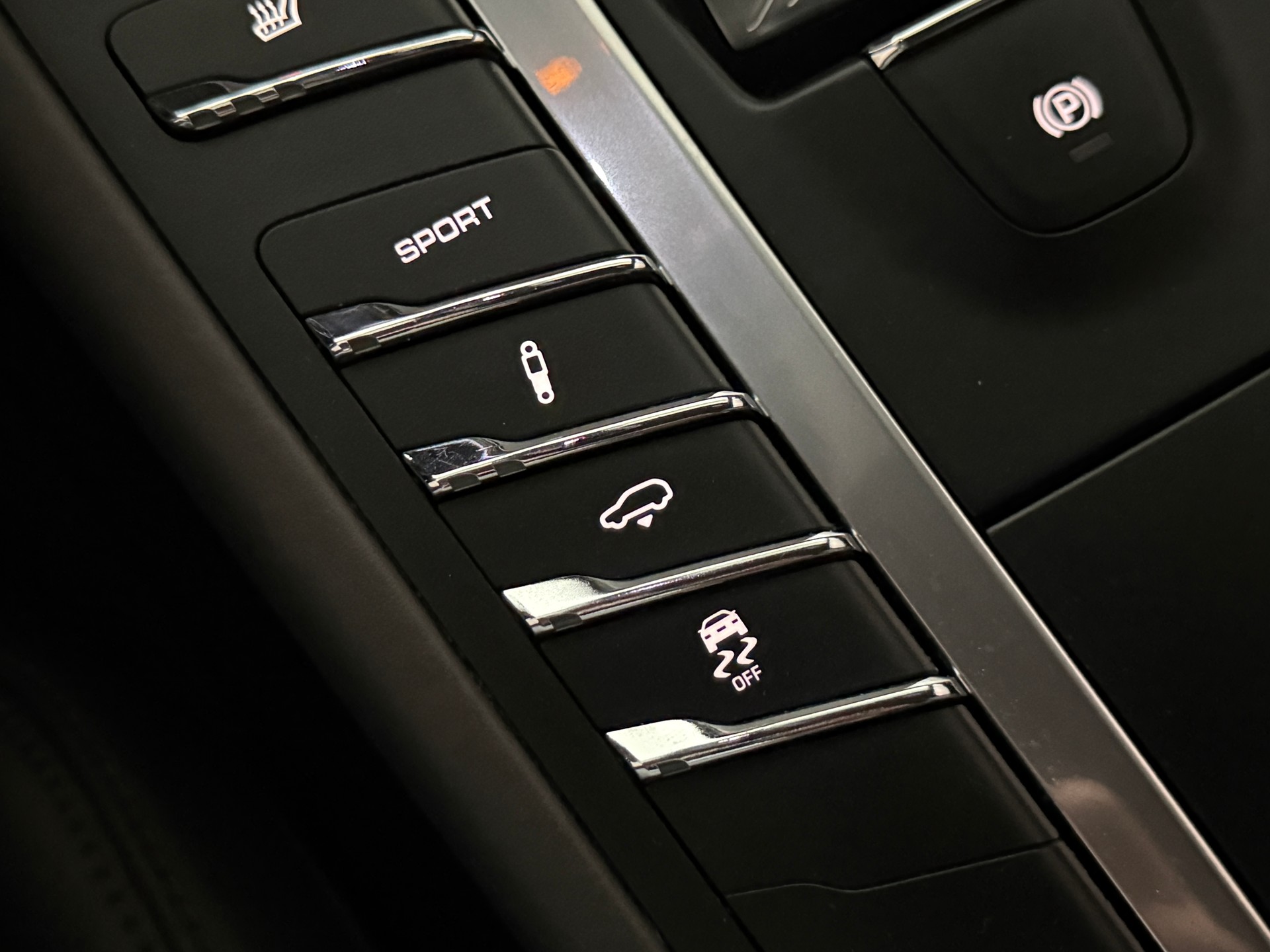 PORSCHE Macan S Diesel PDK / Luftfederung / Apple, Android carplay / 21 Zoll Alu / Distanzregler-image-18