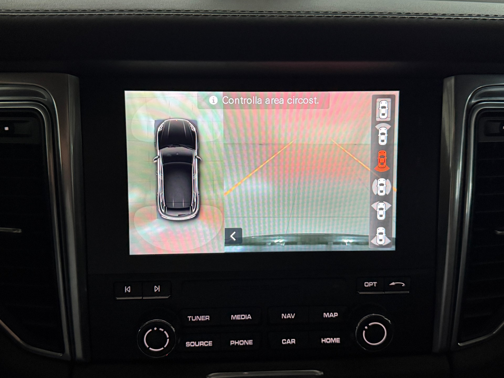 PORSCHE Macan S Diesel PDK / Luftfederung / Apple, Android carplay / 21 Zoll Alu / Distanzregler-image-25
