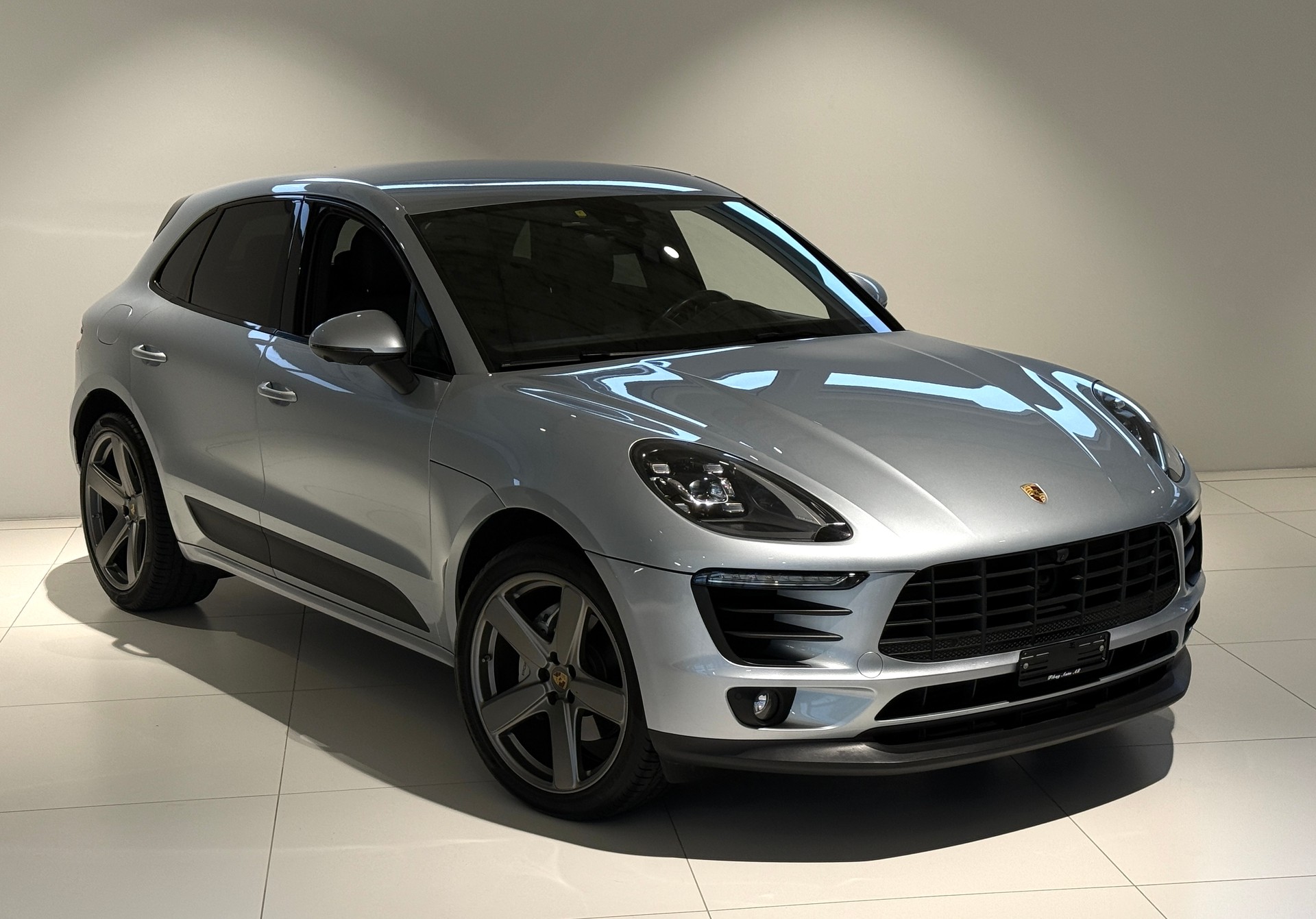 PORSCHE Macan S Diesel PDK / Luftfederung / Apple, Android carplay / 21 Zoll Alu / Distanzregler