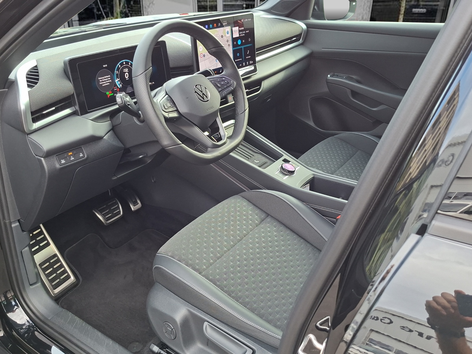 VW T-Roc 1.5 eTSI mHEV R-Line DSG-image-10