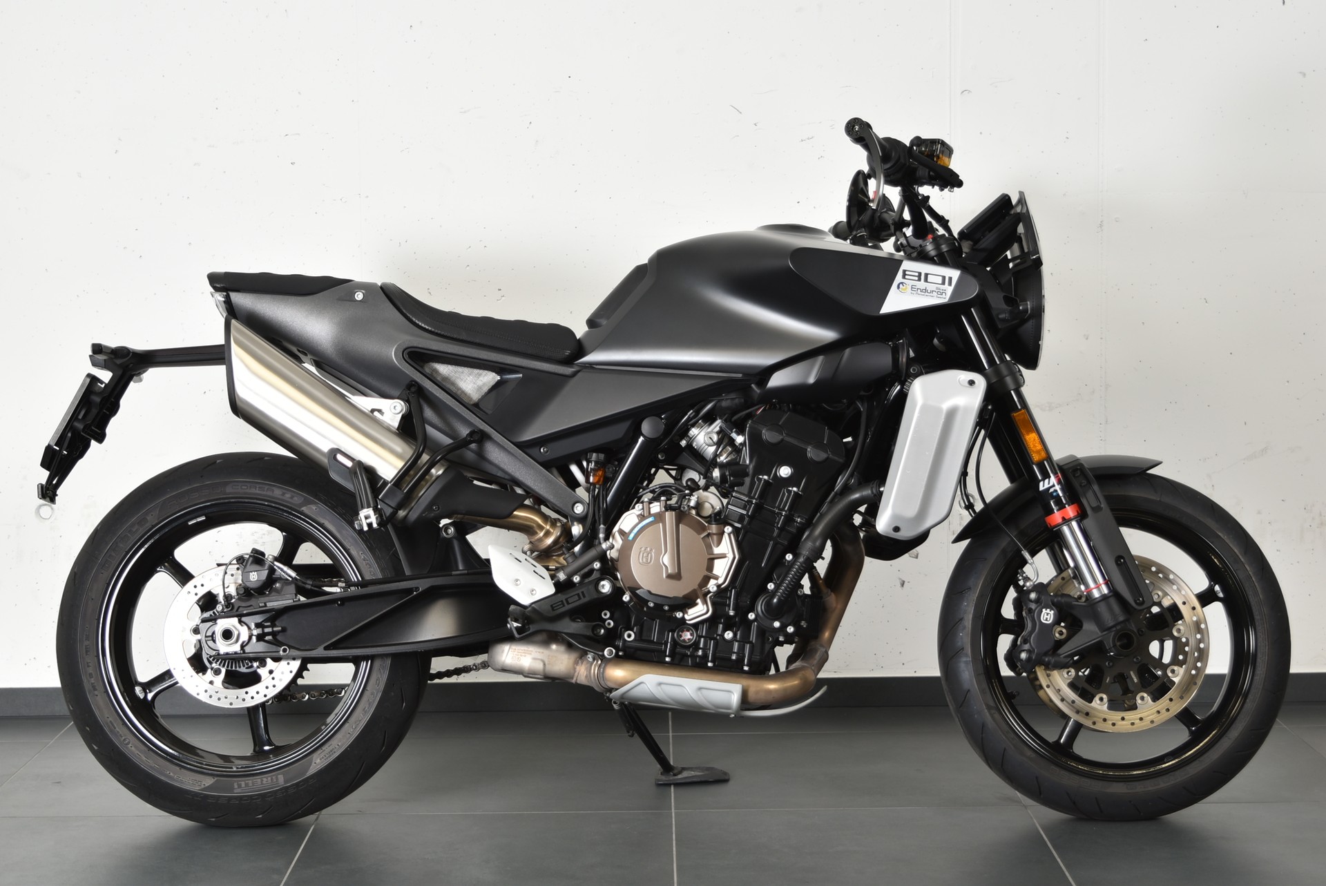 HUSQVARNA SVARTPILEN 801-image-3