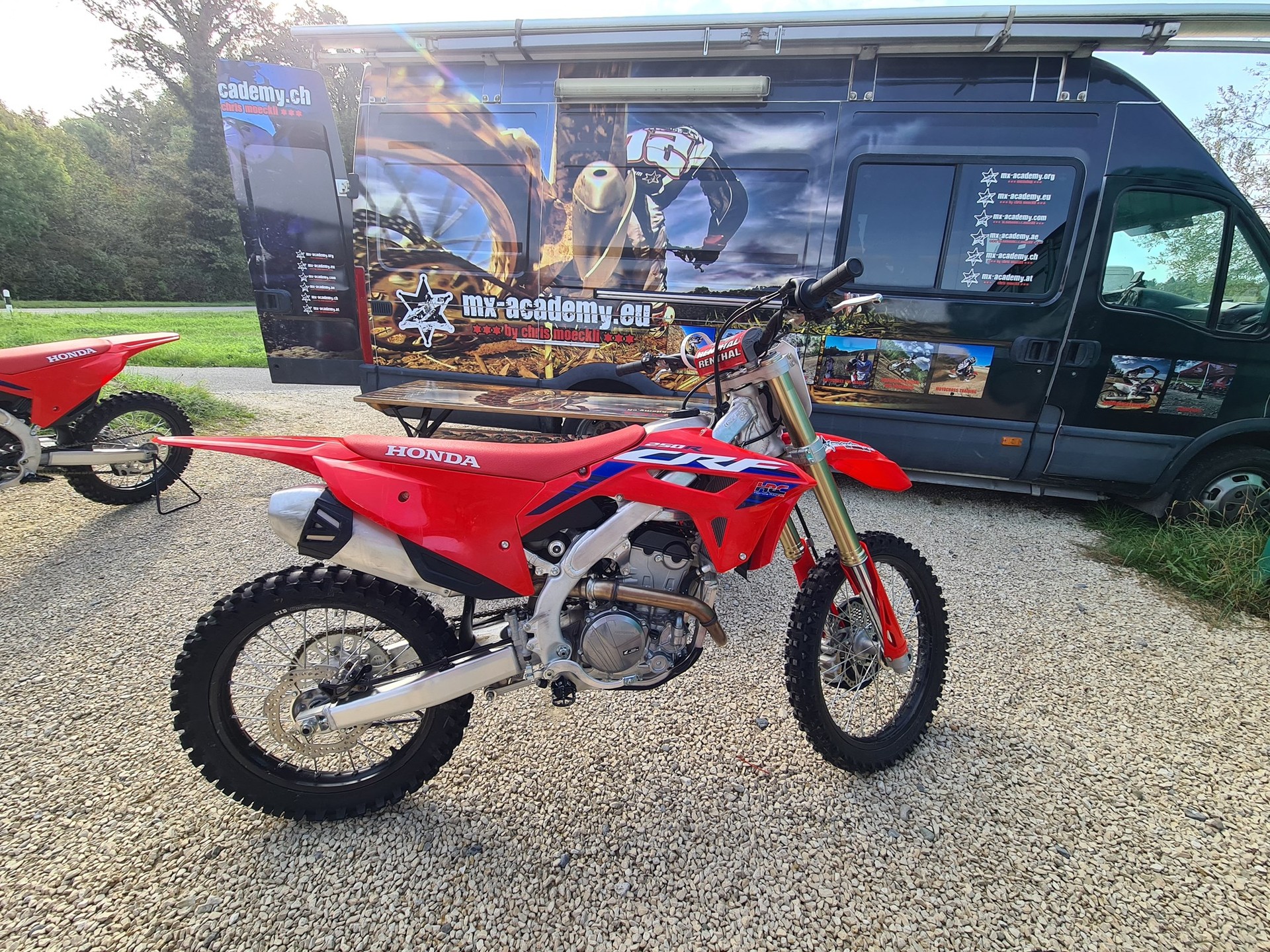 HONDA CRF 250 CRF250 2023 Vorführmodell-image-1