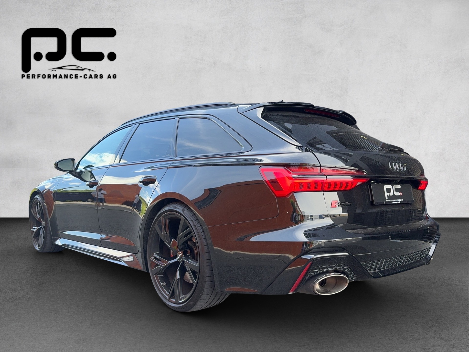 AUDI RS6 Avant 4.0 TFSI V8 quattro-image-4