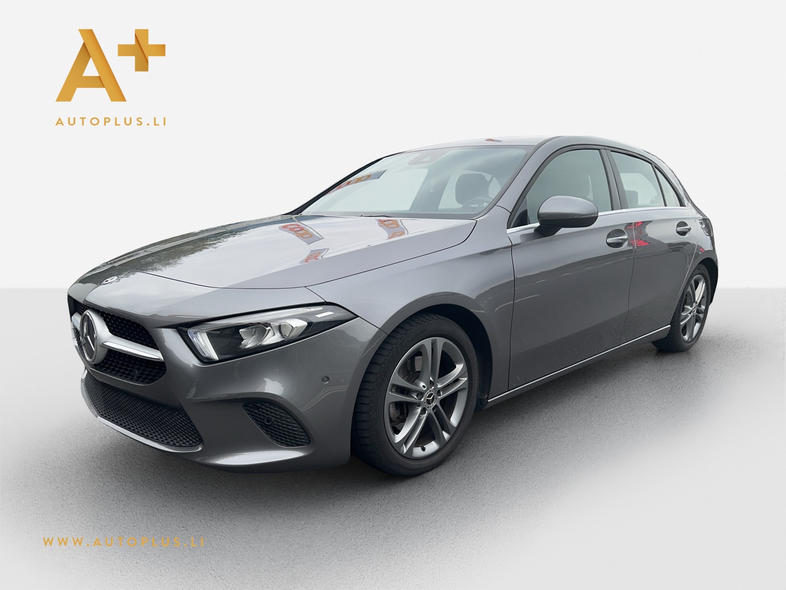 MERCEDES-BENZ A 200 Style 7G-DCT-image-15