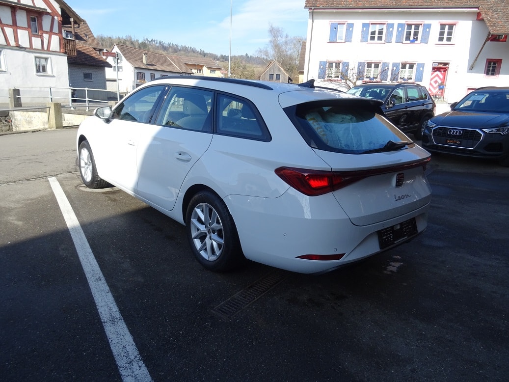 SEAT Leon ST 2.0 TDI Style DSG-showroom-element-3