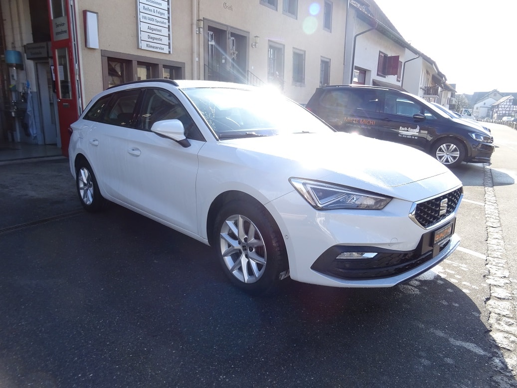 SEAT Leon ST 2.0 TDI Style DSG-showroom-element-1