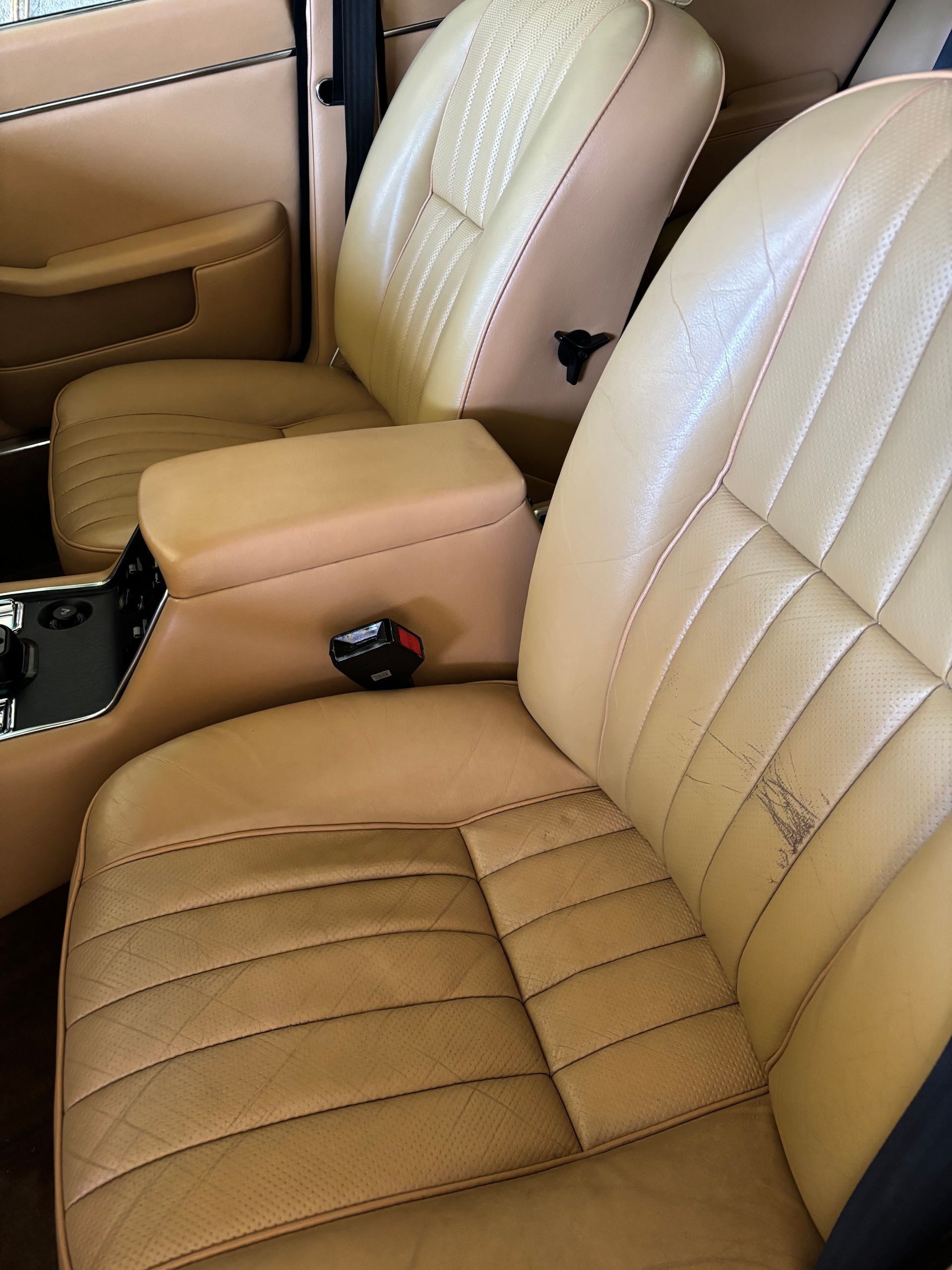 JAGUAR XJ6 4.2 Swiss-image-8