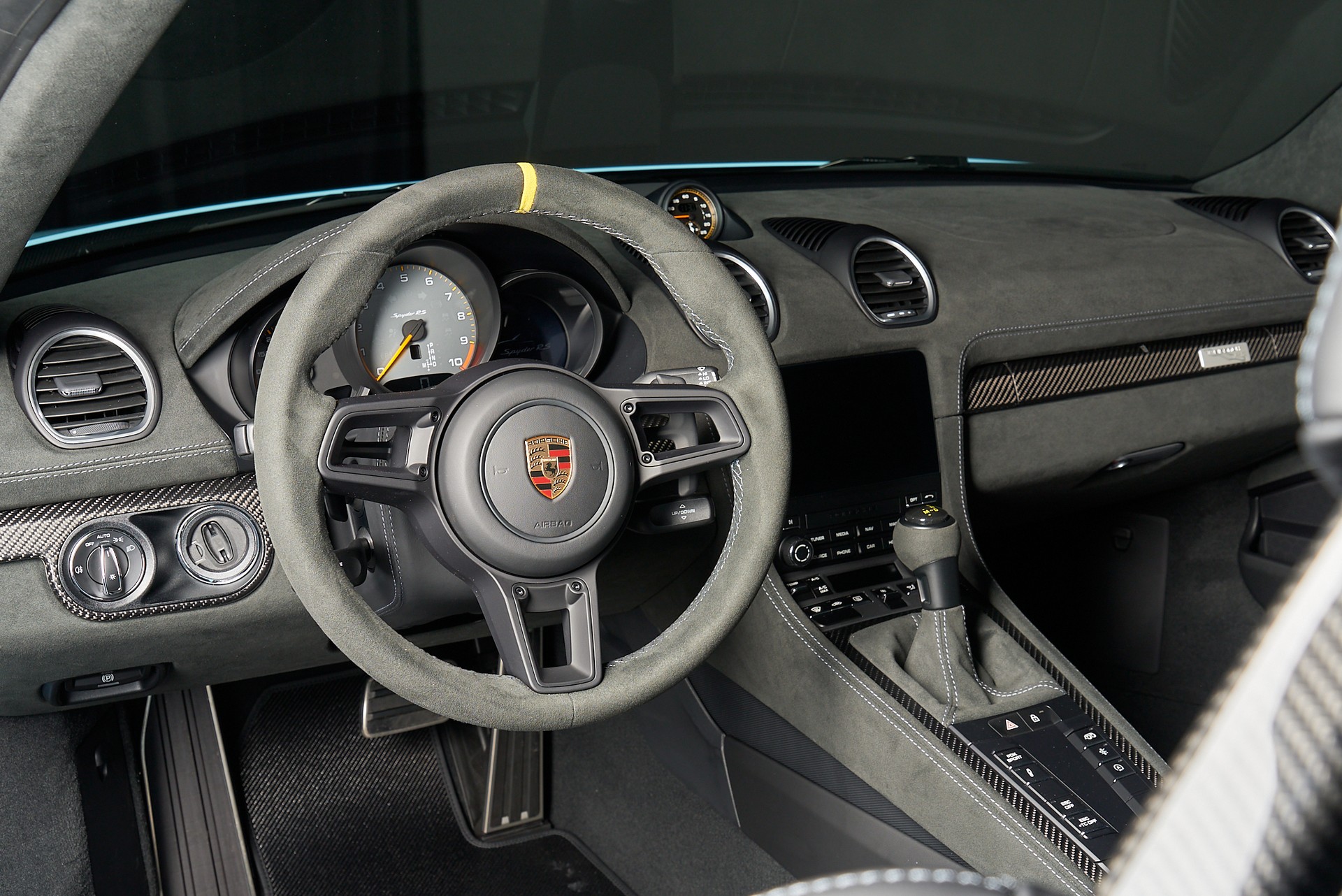 PORSCHE 718 Boxster Spyder GT4 RS PDK-image-19