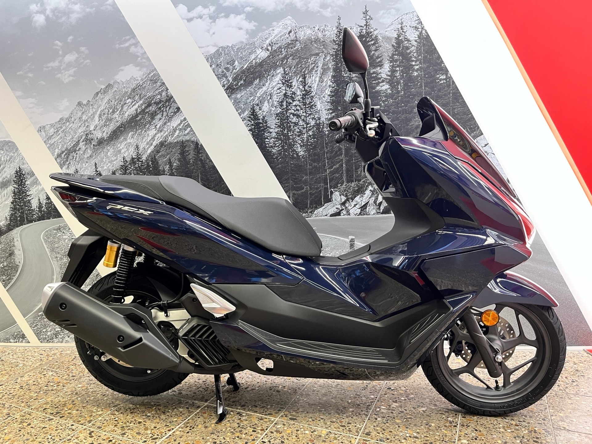 HONDA PCX 125 i ABS DX mit TFT Display-image-0