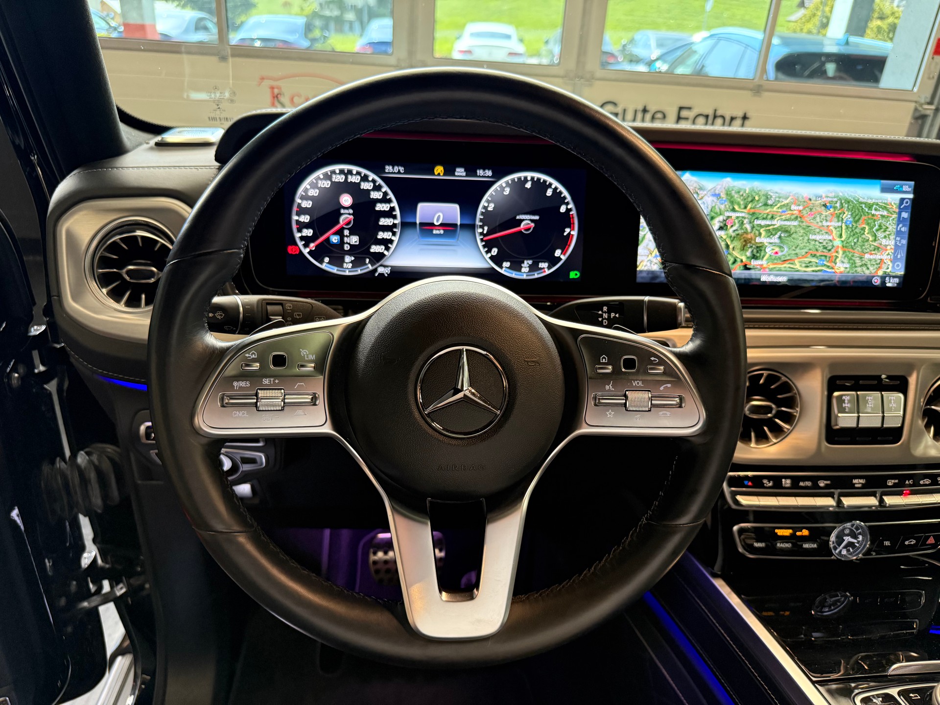 MERCEDES-BENZ G 500 AMG Line 9G-Tronic-image-13