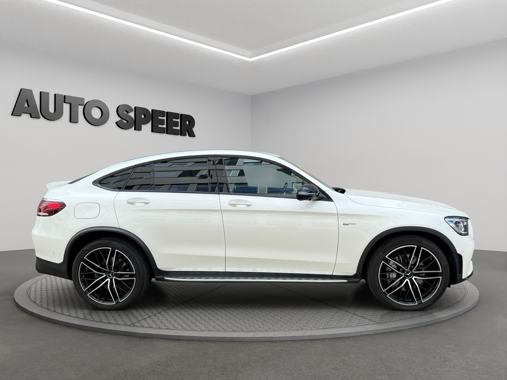 MERCEDES-BENZ Mercedes GLC 43 AMG Coupé 4MATIC | Performance Abgasanlage | Panorama | Carbon-image-4