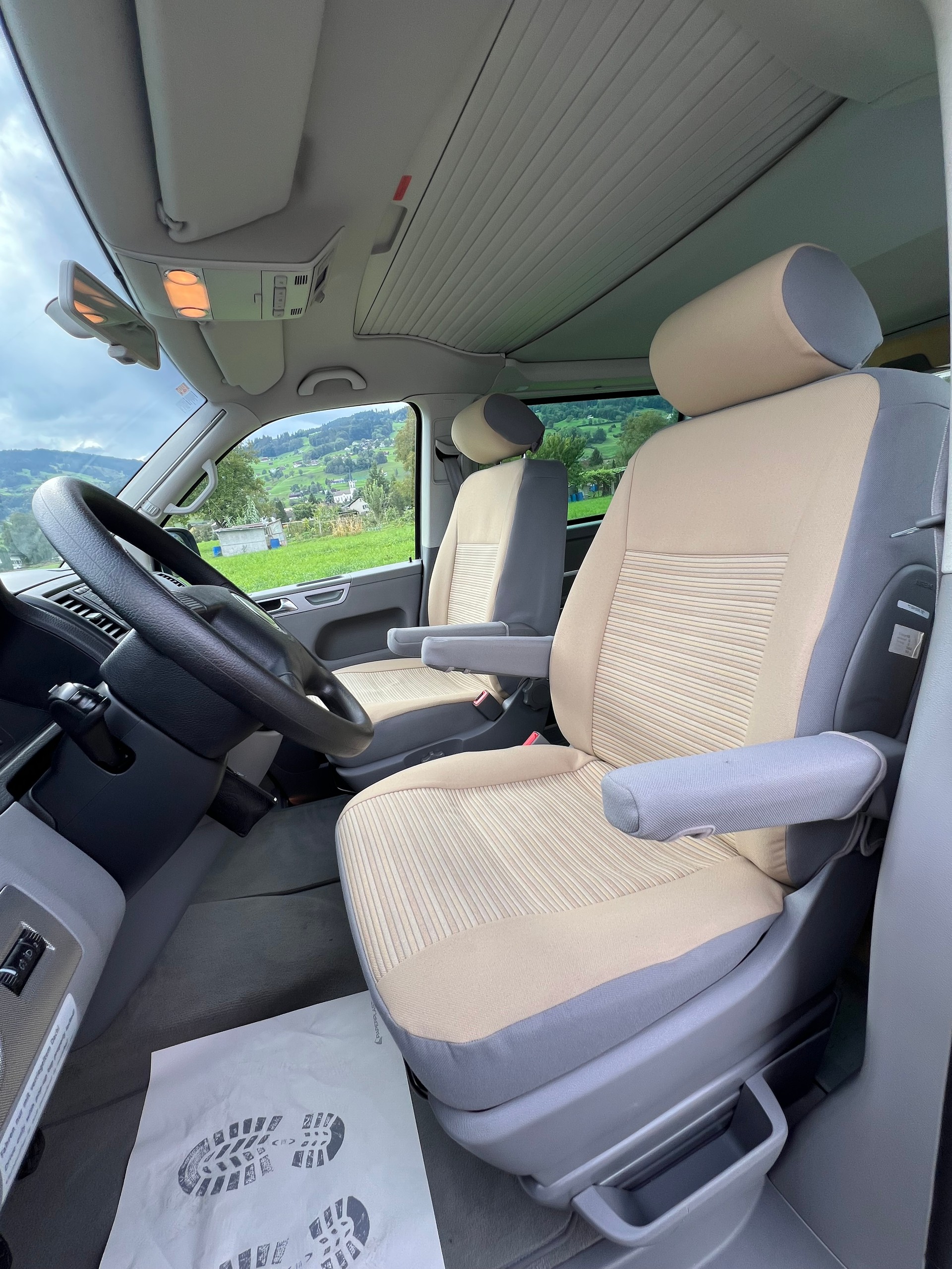VW T5 CALIFORNIA Camper-image-9